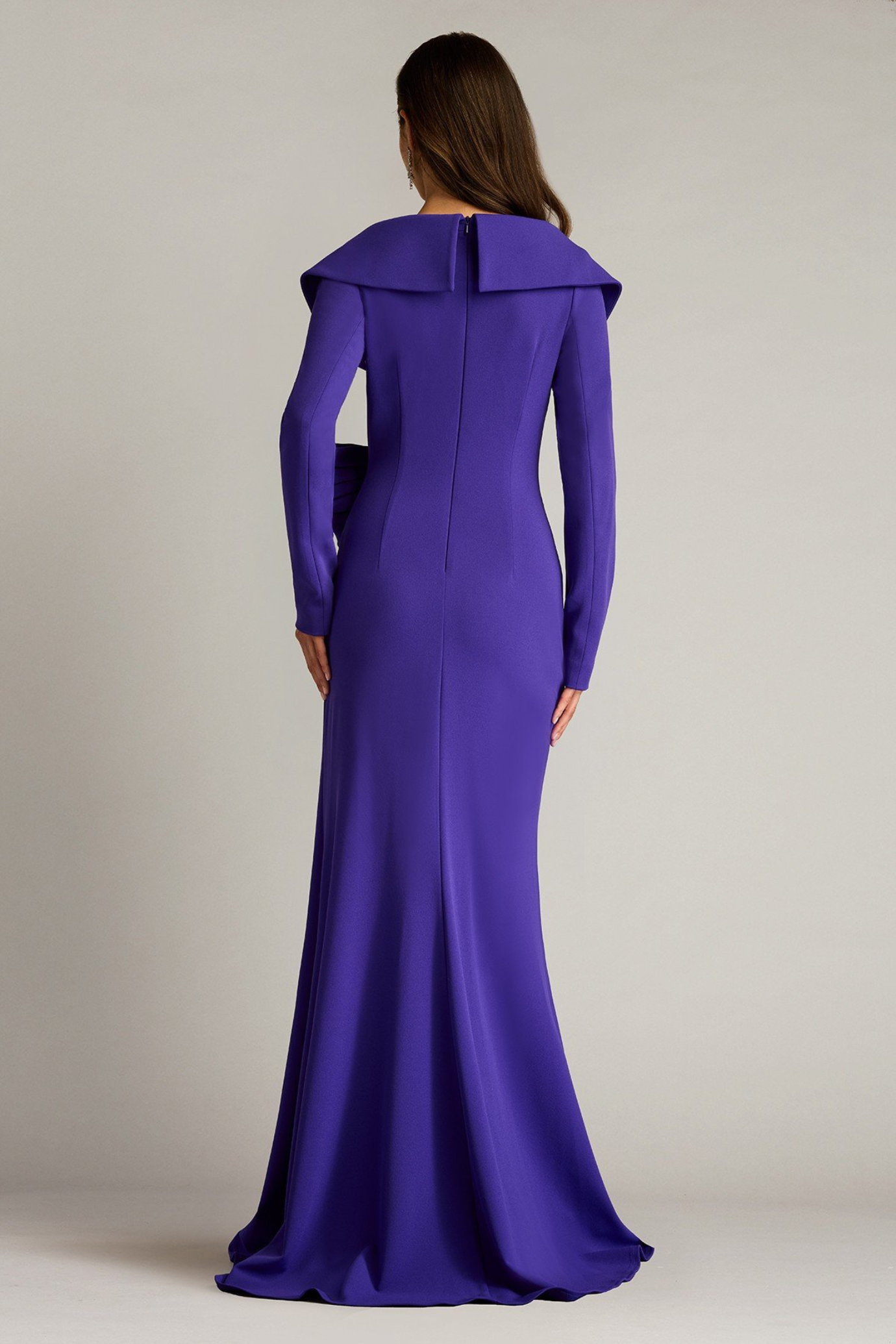 Boleyn Portrait Collar Gown