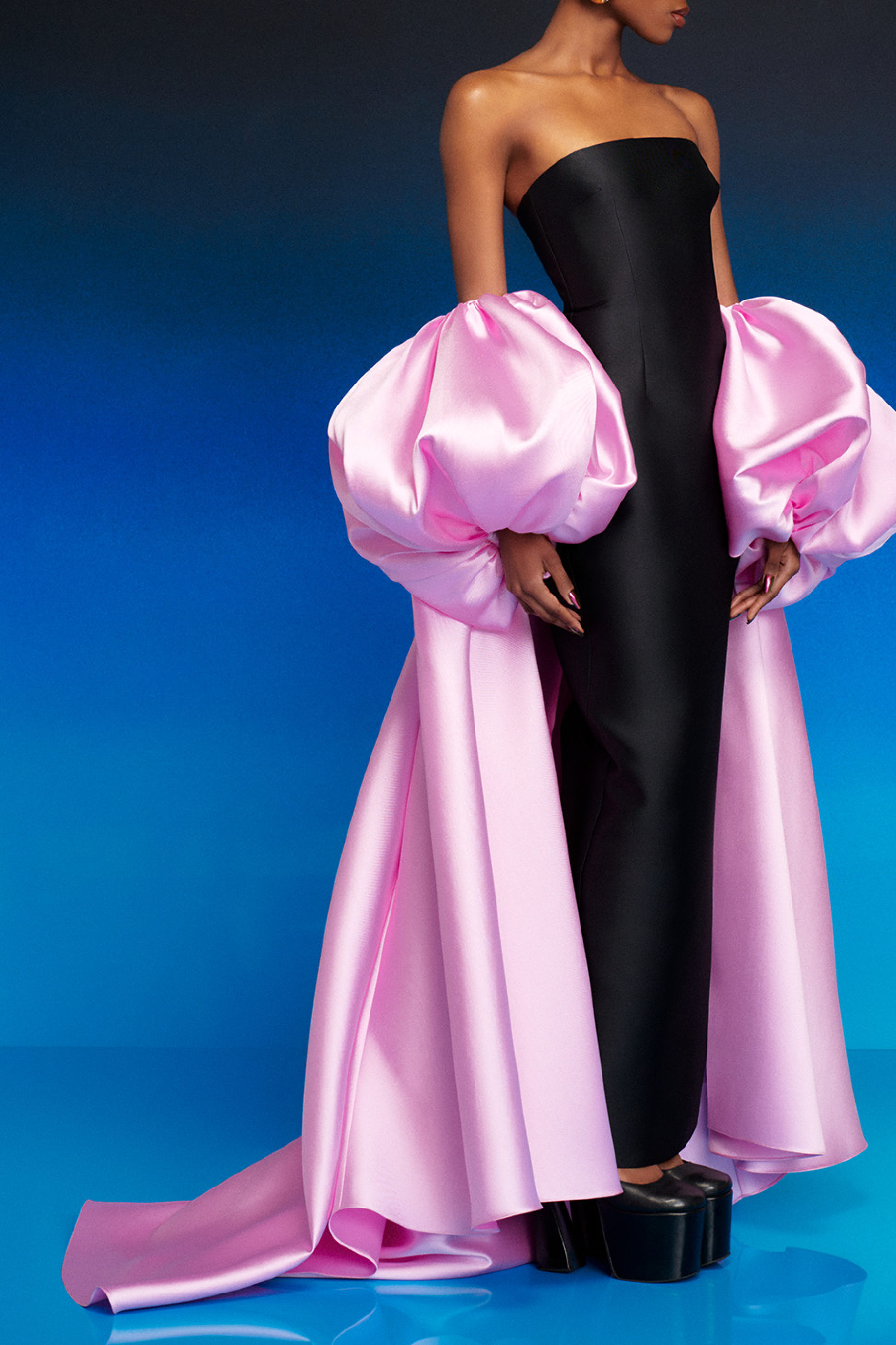 Lea Maxi Dress in Black/Pink
