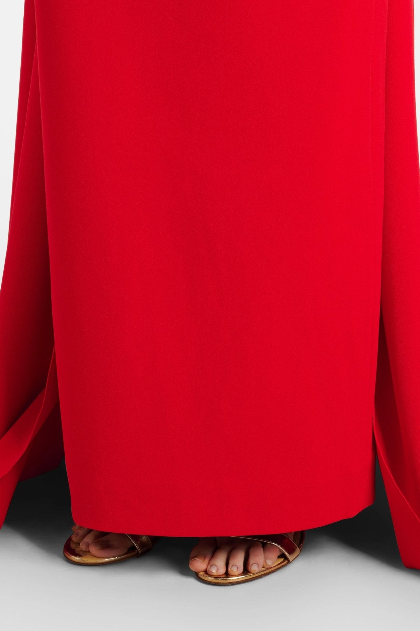 Ainhoa Scarf Maxi Dress - ALBOUSHIYA - district 5 - dubai - riyadh - abaya - dresses - designers - evening wear - luxury - elegance - craftsmanship - gowns - cocktail dresses - collections - georges