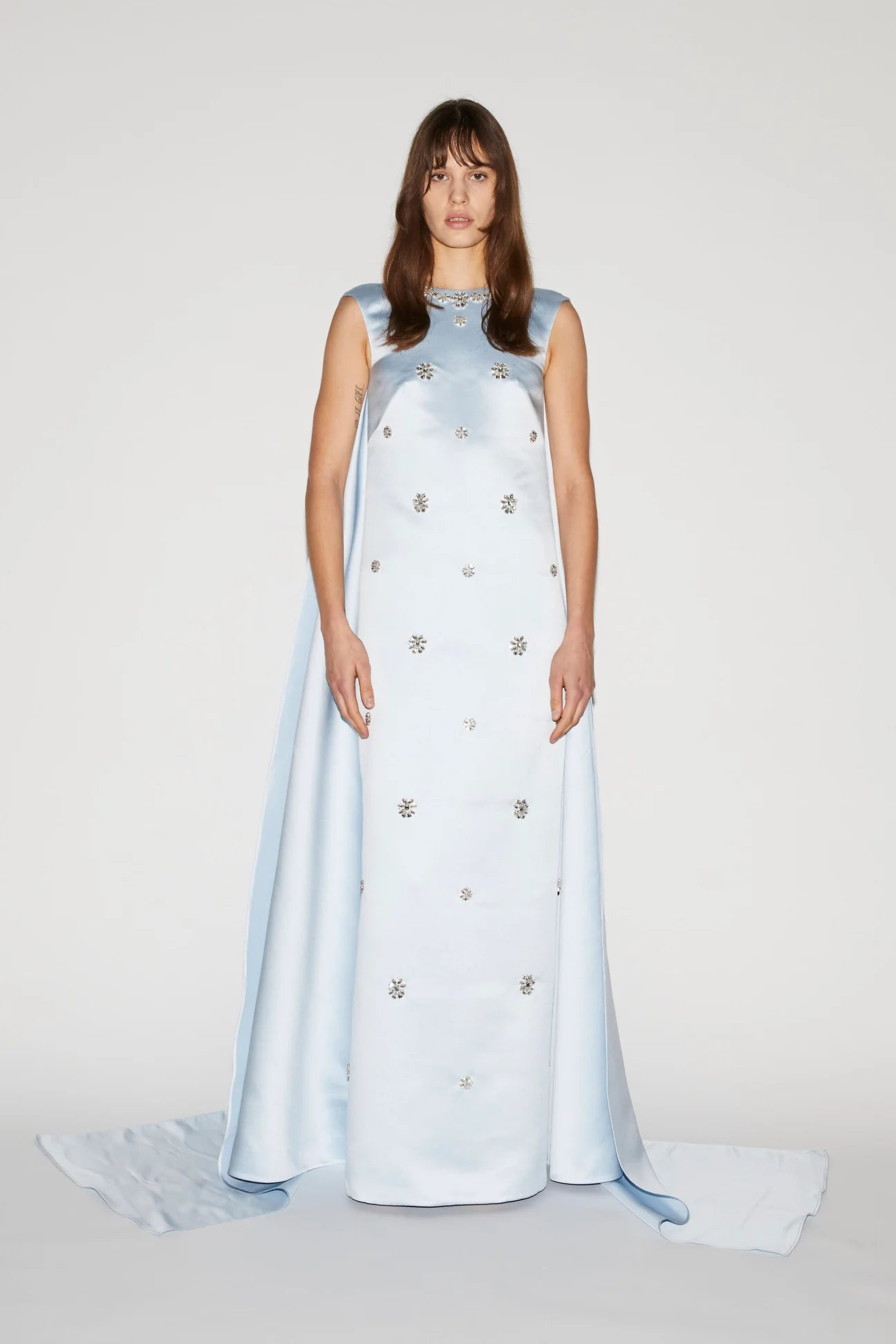 Amoret Gown - ALBOUSHIYA - district 5 - dubai - riyadh - abaya - dresses - designers - evening wear - luxury - elegance - craftsmanship - gowns - cocktail dresses - collections - georges