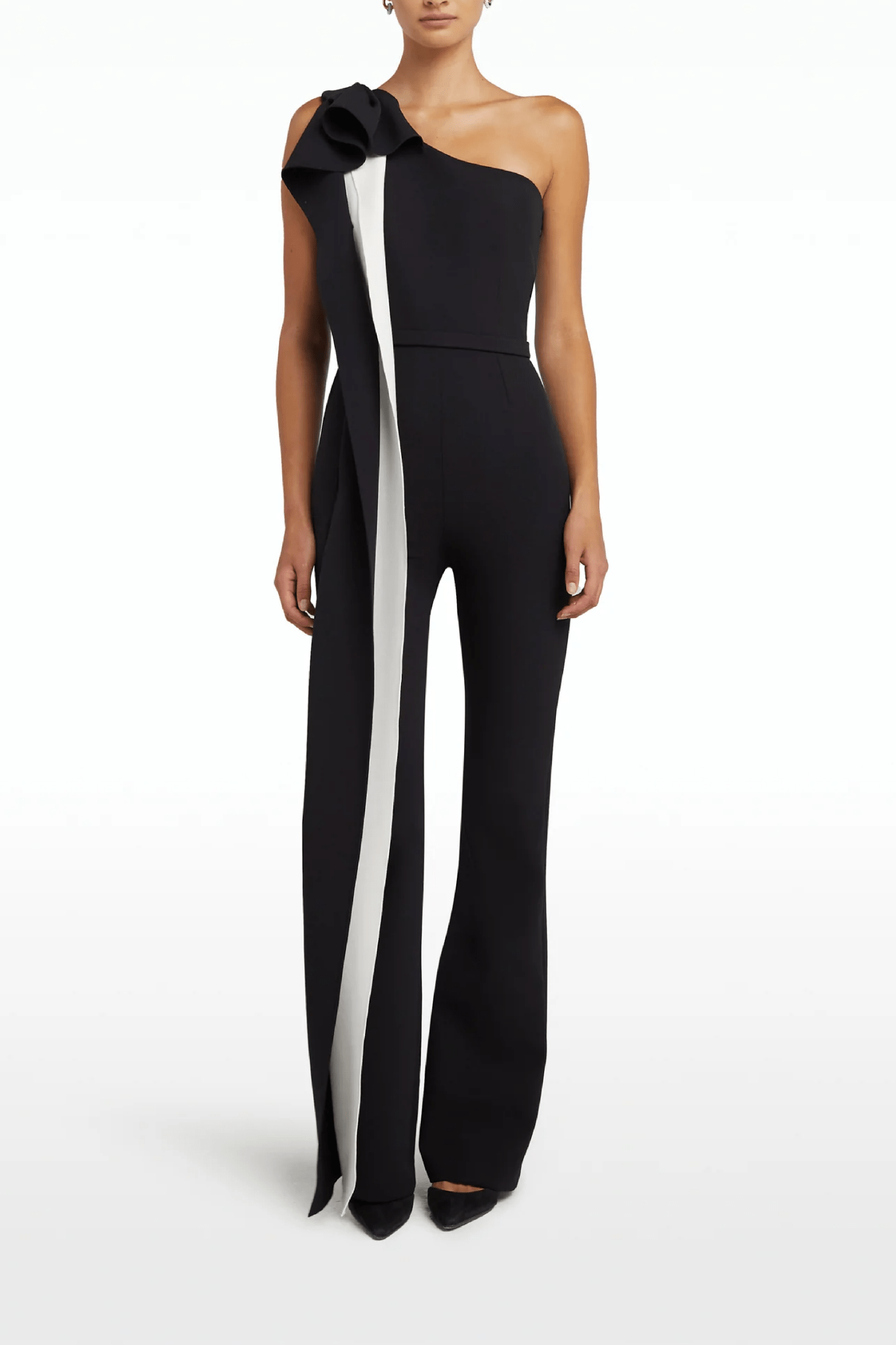 Anaren Jumpsuit - ALBOUSHIYA - district 5 - dubai - riyadh - abaya - dresses - designers - evening wear - luxury - elegance - craftsmanship - gowns - cocktail dresses - collections - georges