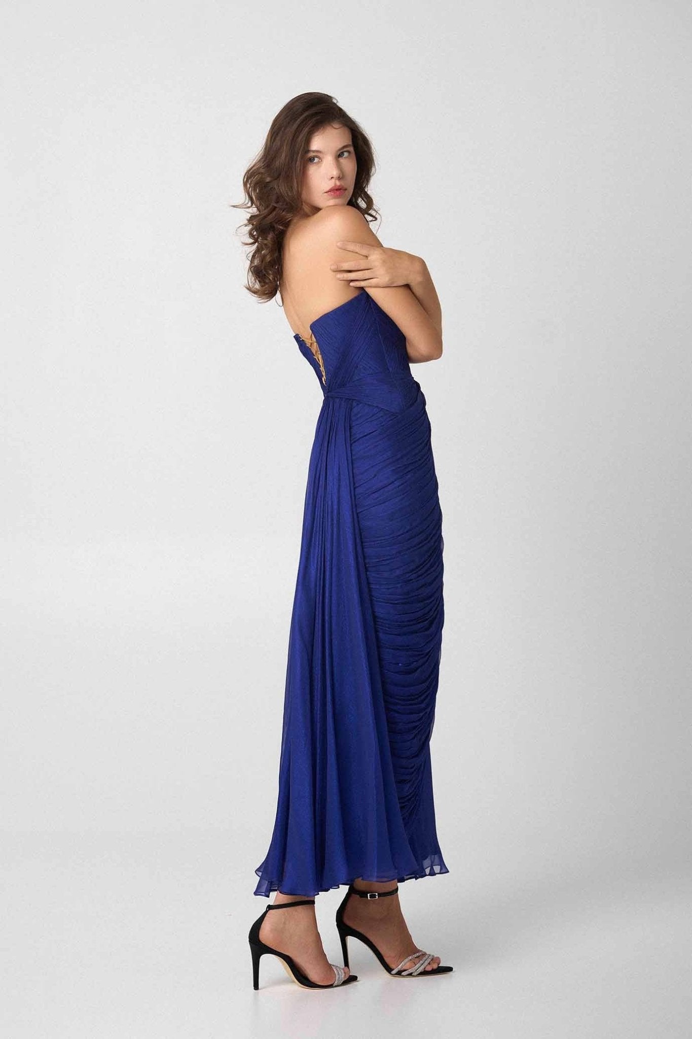 Anora Sweetheart Bodice Gown - ALBOUSHIYA - district 5 - dubai - riyadh - abaya - dresses - designers - evening wear - luxury - elegance - craftsmanship - gowns - cocktail dresses - collections - georges