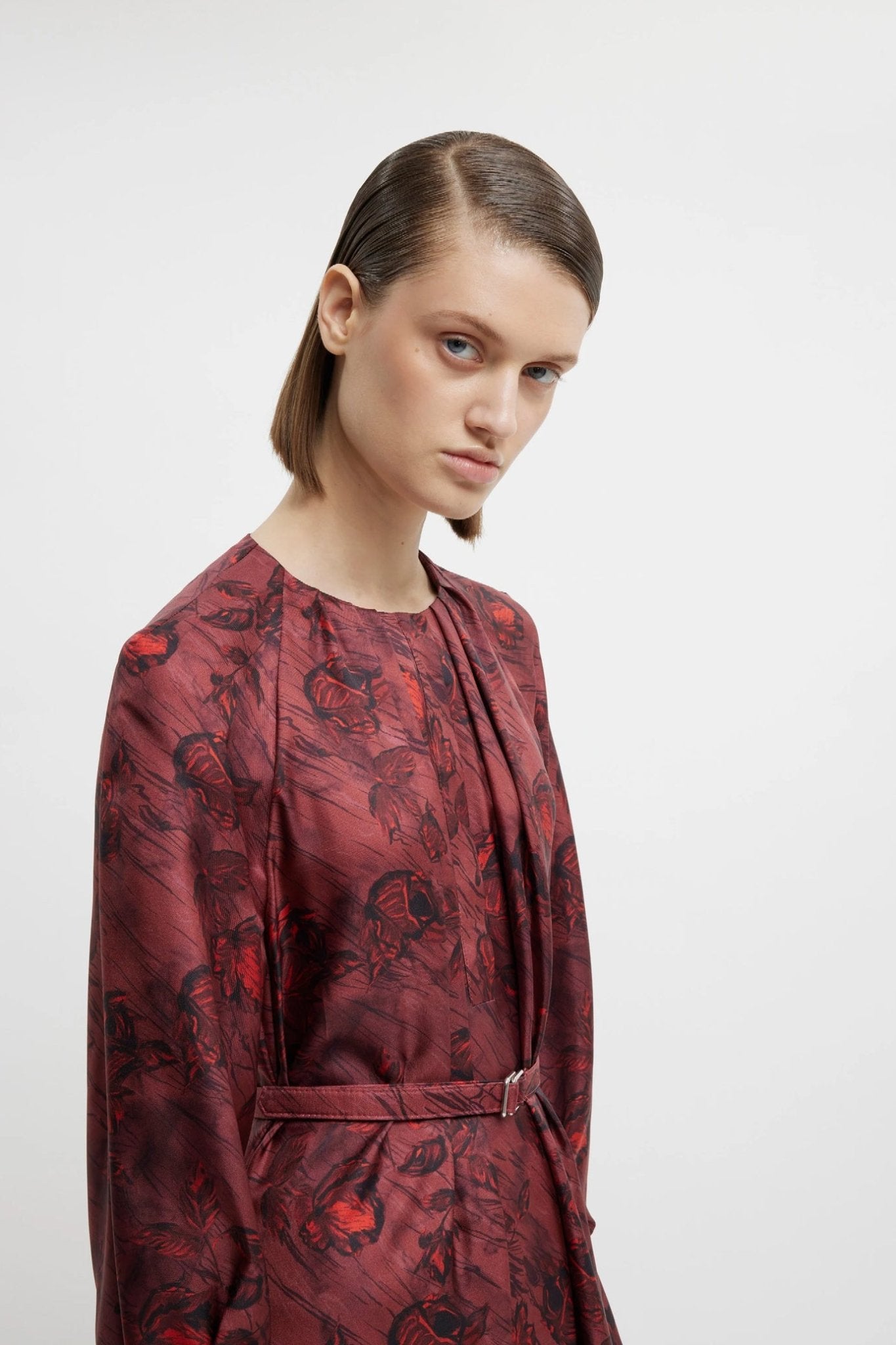 Bahiti Dress In Red Roses On Marble Print Silk Twill - ALBOUSHIYA - district 5 - dubai - riyadh - abaya - dresses - designers - evening wear - luxury - elegance - craftsmanship - gowns - cocktail dresses - collections - georges