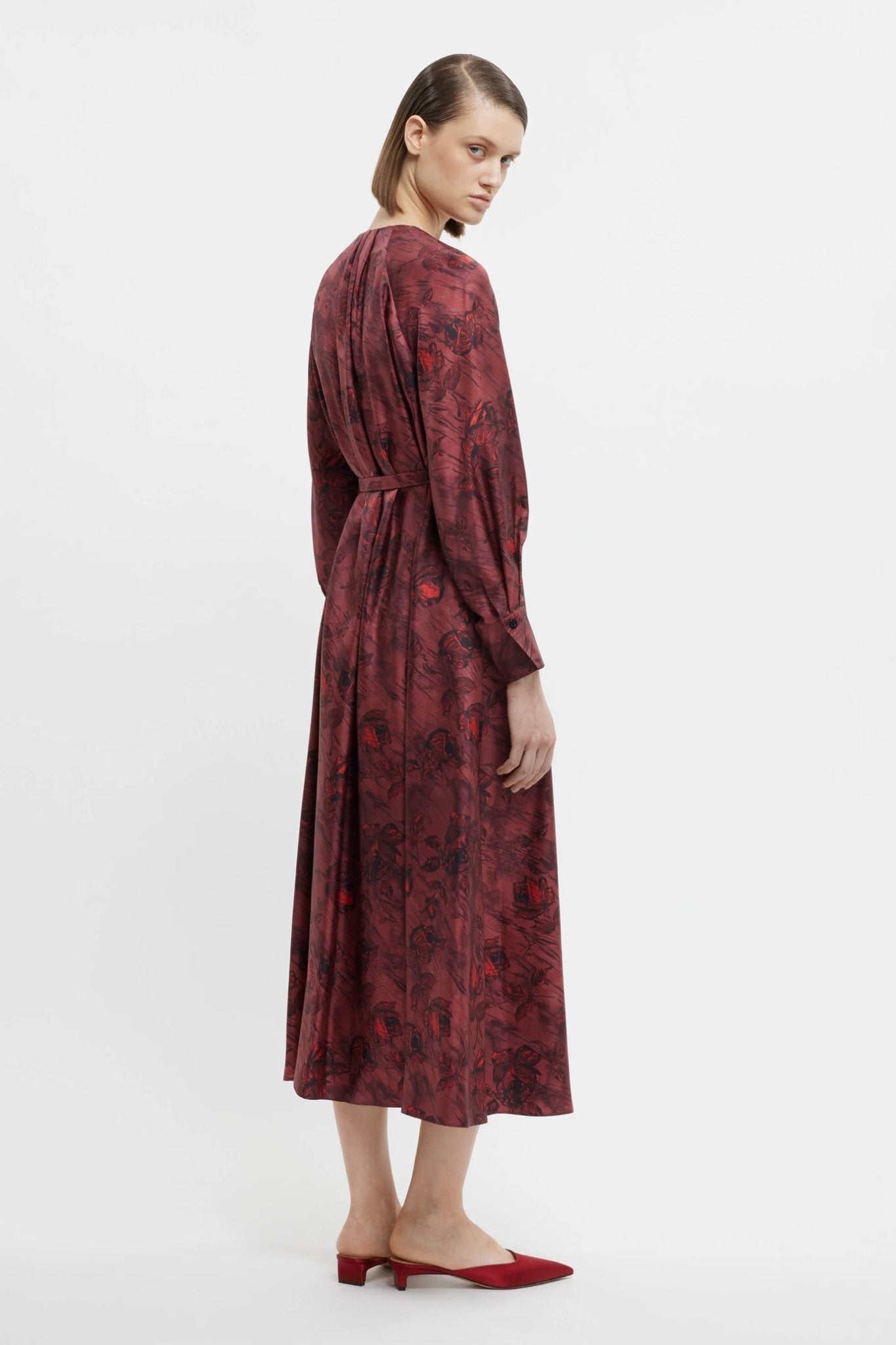 Bahiti Dress In Red Roses On Marble Print Silk Twill - ALBOUSHIYA - district 5 - dubai - riyadh - abaya - dresses - designers - evening wear - luxury - elegance - craftsmanship - gowns - cocktail dresses - collections - georges