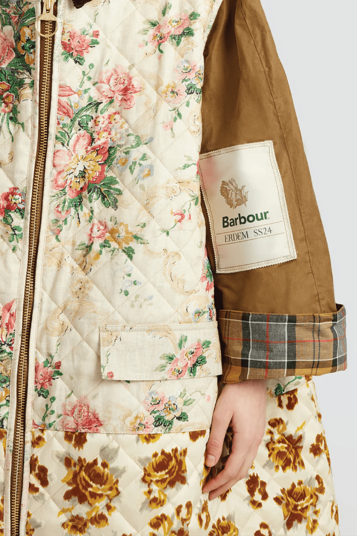 Barbour Waxed Cotton Coat - ALBOUSHIYA - district 5 - dubai - riyadh - abaya - dresses - designers - evening wear - luxury - elegance - craftsmanship - gowns - cocktail dresses - collections - georges