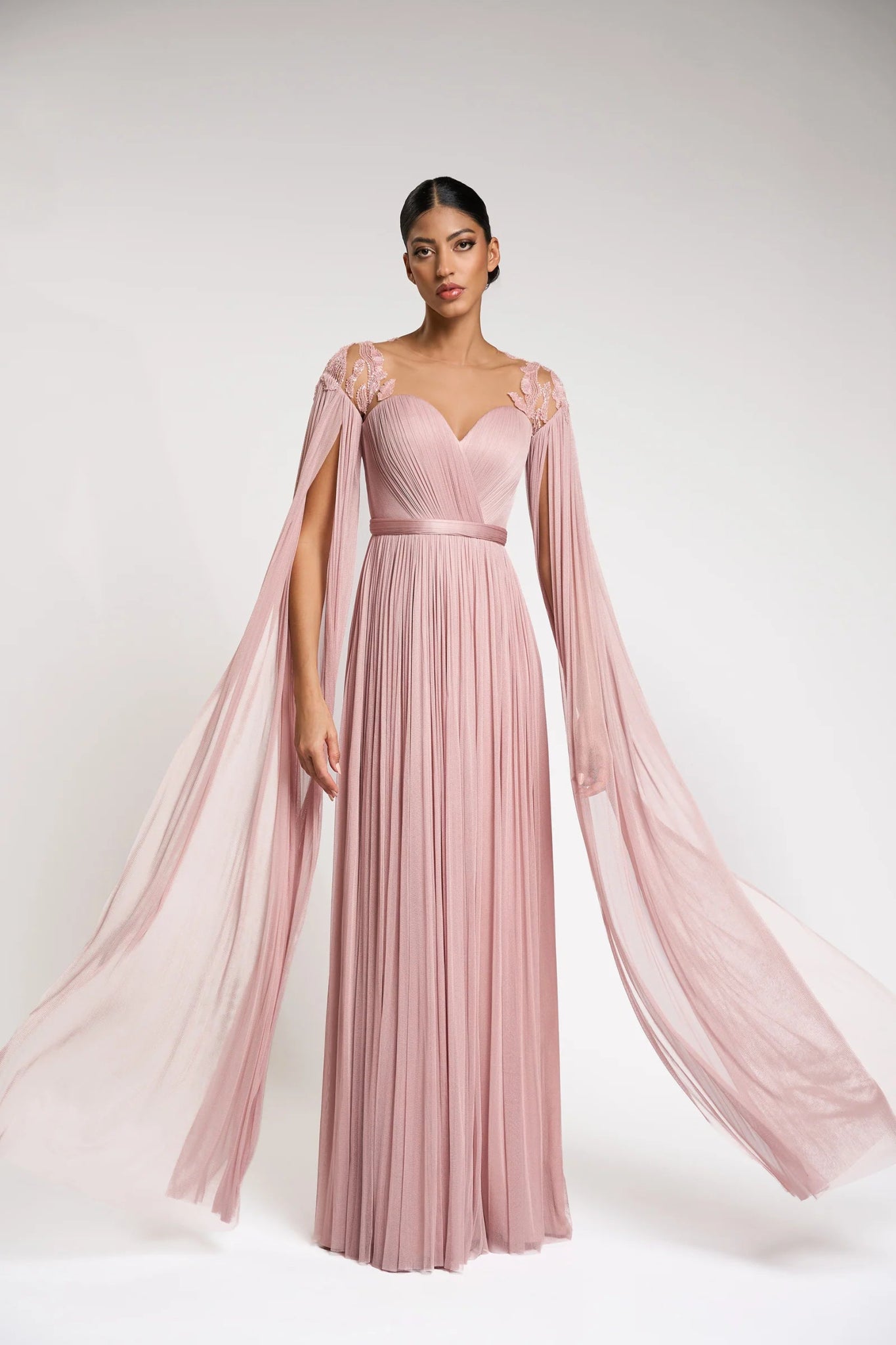 Beatriz Gown - ALBOUSHIYA - district 5 - dubai - riyadh - abaya - dresses - designers - evening wear - luxury - elegance - craftsmanship - gowns - cocktail dresses - collections - georges