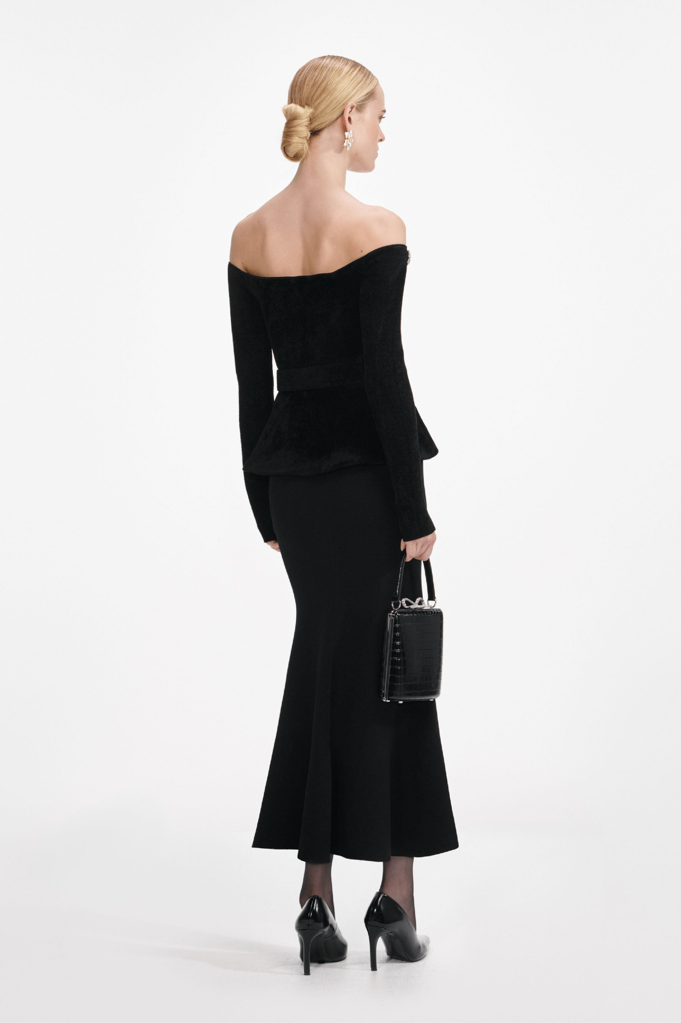 Black Chenille Knit Crystal Trim Midi Dress - ALBOUSHIYA - district 5 - dubai - riyadh - abaya - dresses - designers - evening wear - luxury - elegance - craftsmanship - gowns - cocktail dresses - collections - georges