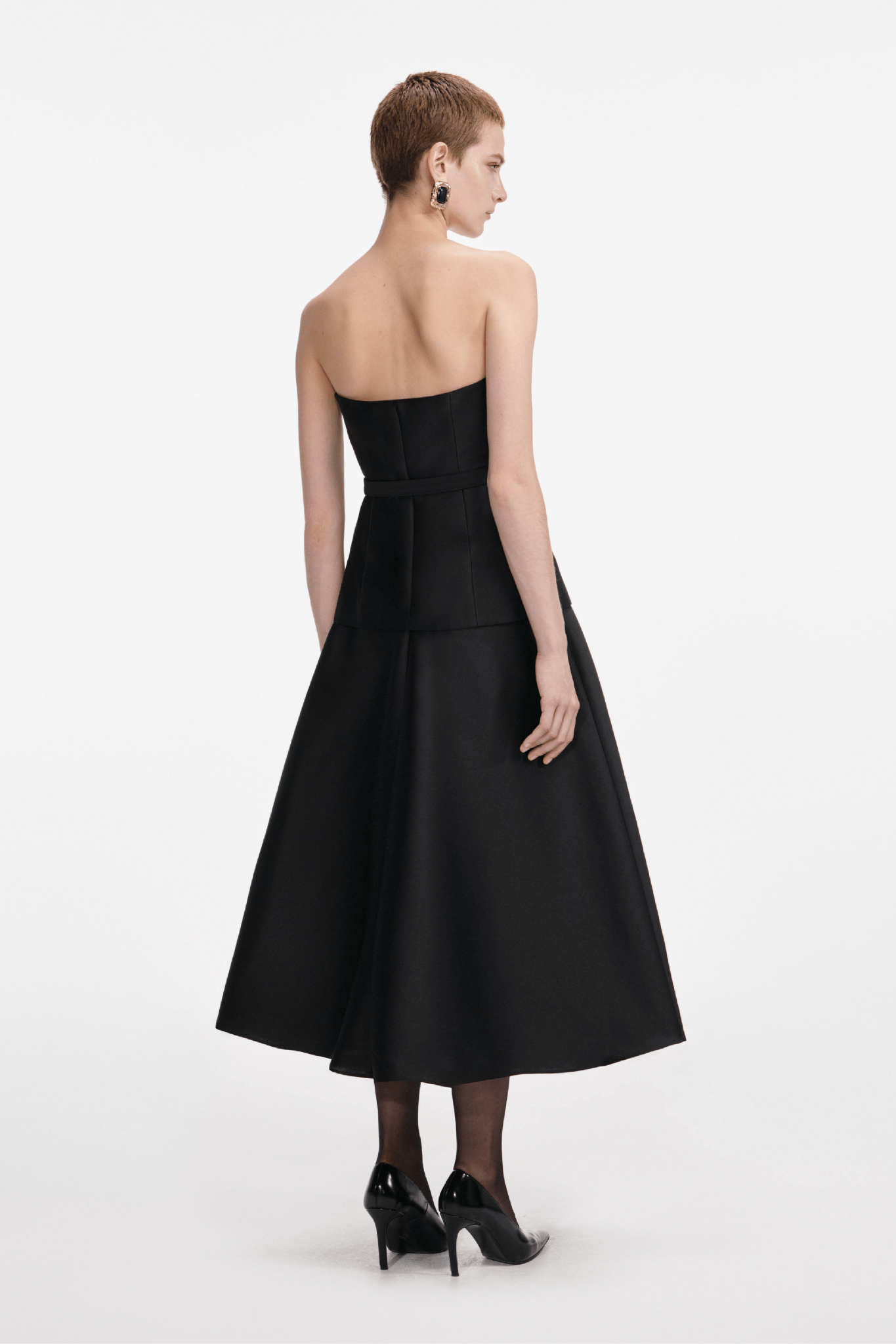 Black Taffeta Bandeau Midi Dress - ALBOUSHIYA - district 5 - dubai - riyadh - abaya - dresses - designers - evening wear - luxury - elegance - craftsmanship - gowns - cocktail dresses - collections - georges