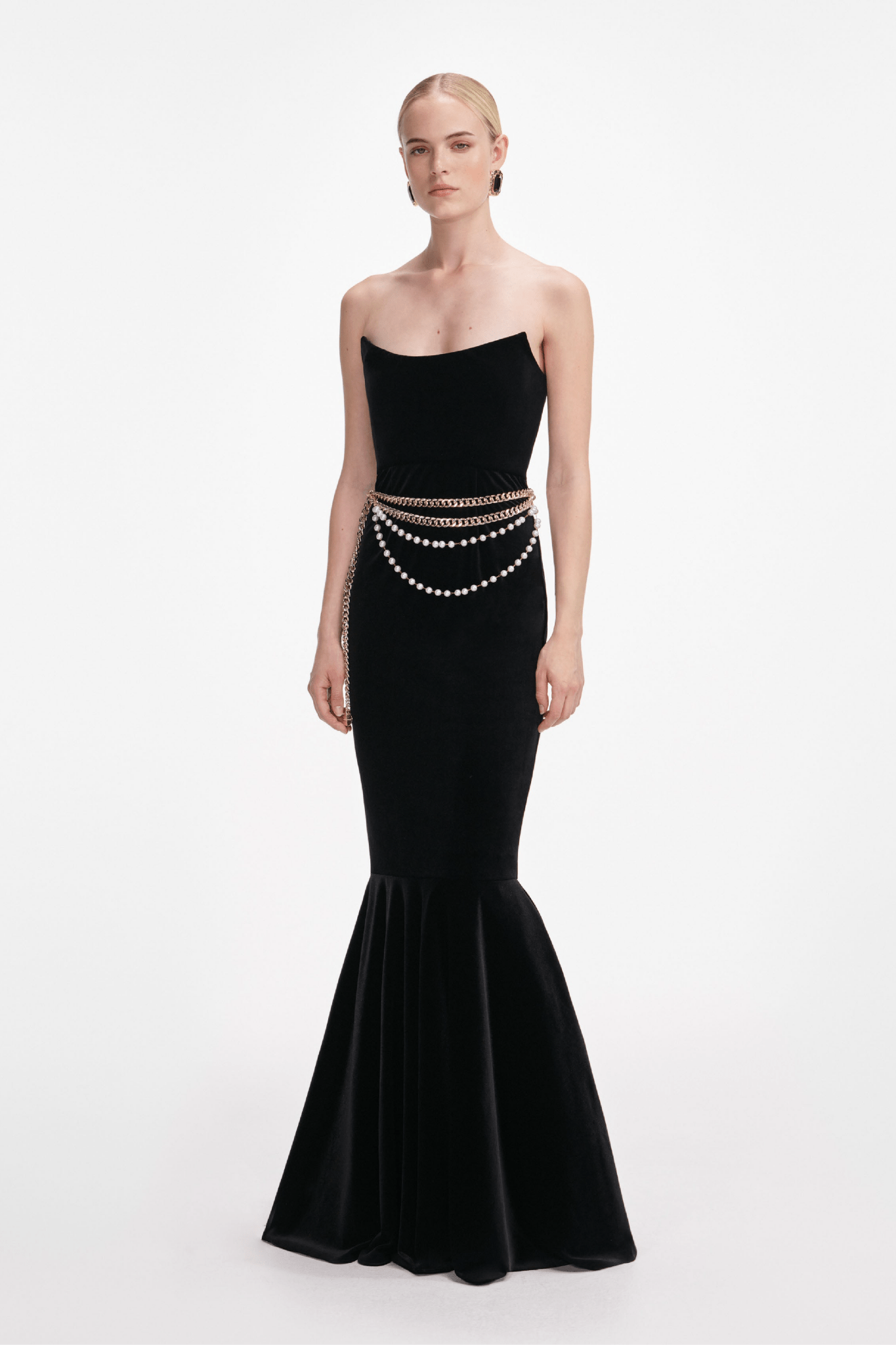 Black Velvet Chain Belt Maxi Dress - ALBOUSHIYA - district 5 - dubai - riyadh - abaya - dresses - designers - evening wear - luxury - elegance - craftsmanship - gowns - cocktail dresses - collections - georges
