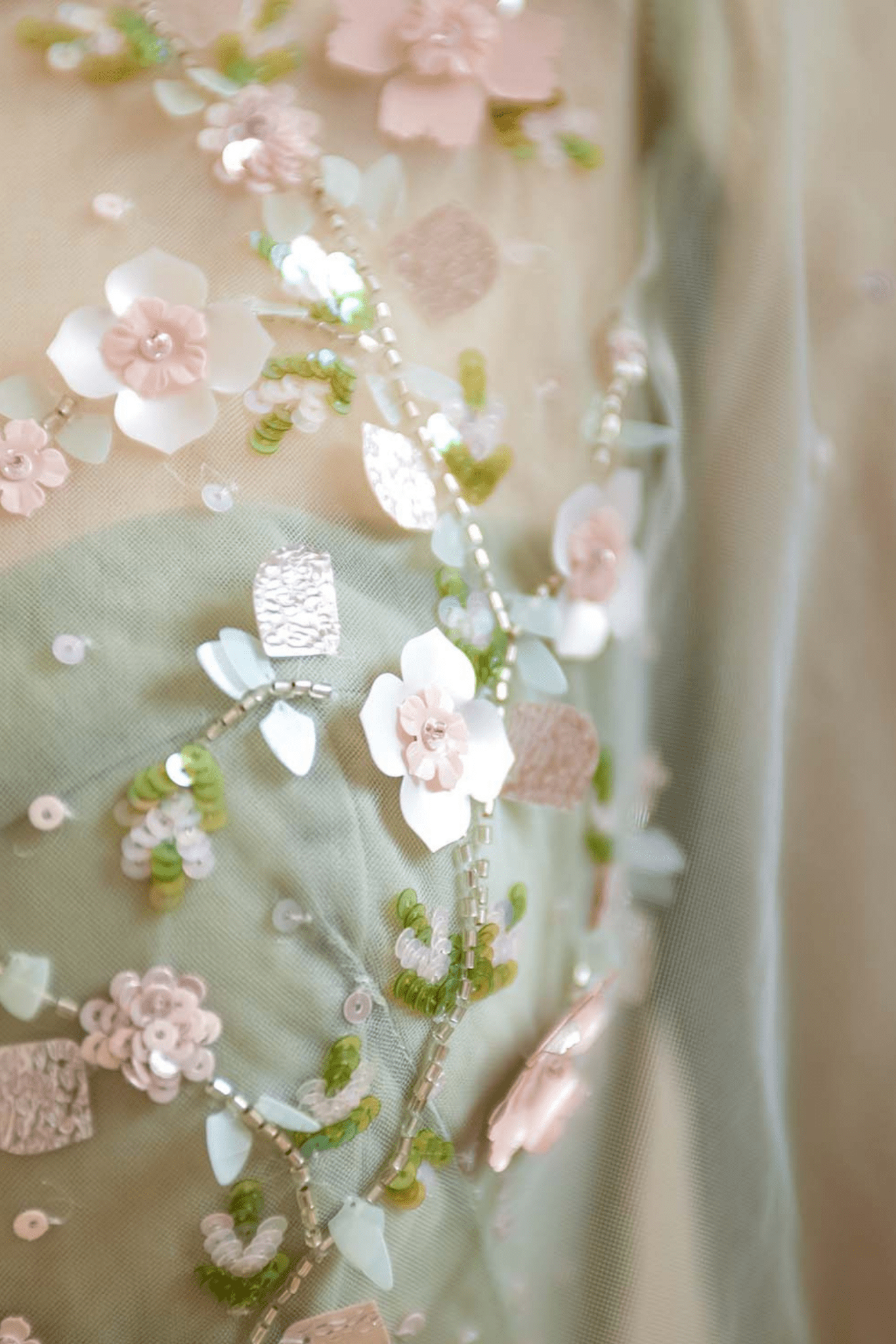 Blossom Dreams - ALBOUSHIYA - district 5 - dubai - riyadh - abaya - dresses - designers - evening wear - luxury - elegance - craftsmanship - gowns - cocktail dresses - collections - georges