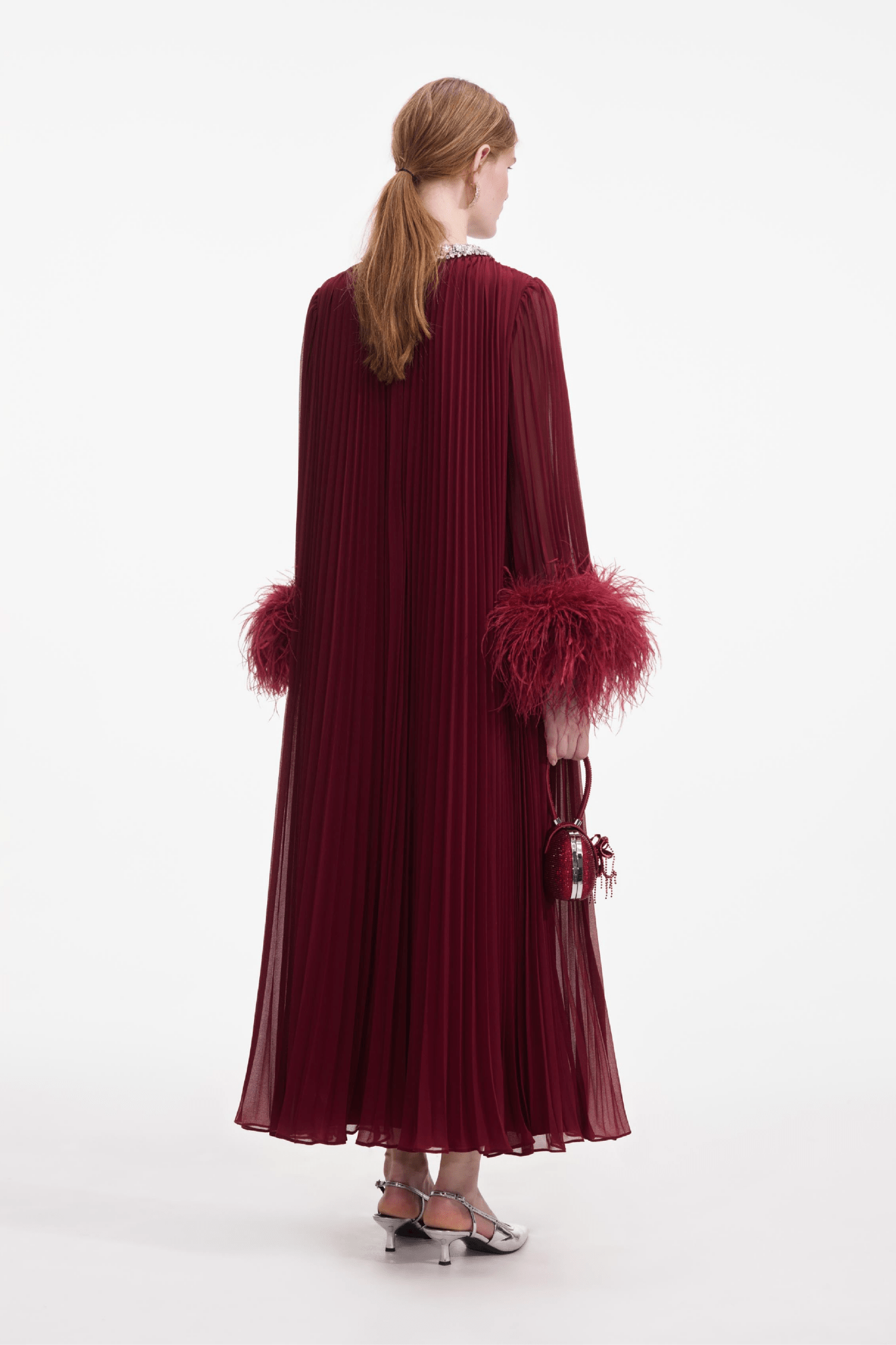 Burgundy Chiffon Feather Midi Dress - ALBOUSHIYA - district 5 - dubai - riyadh - abaya - dresses - designers - evening wear - luxury - elegance - craftsmanship - gowns - cocktail dresses - collections - georges