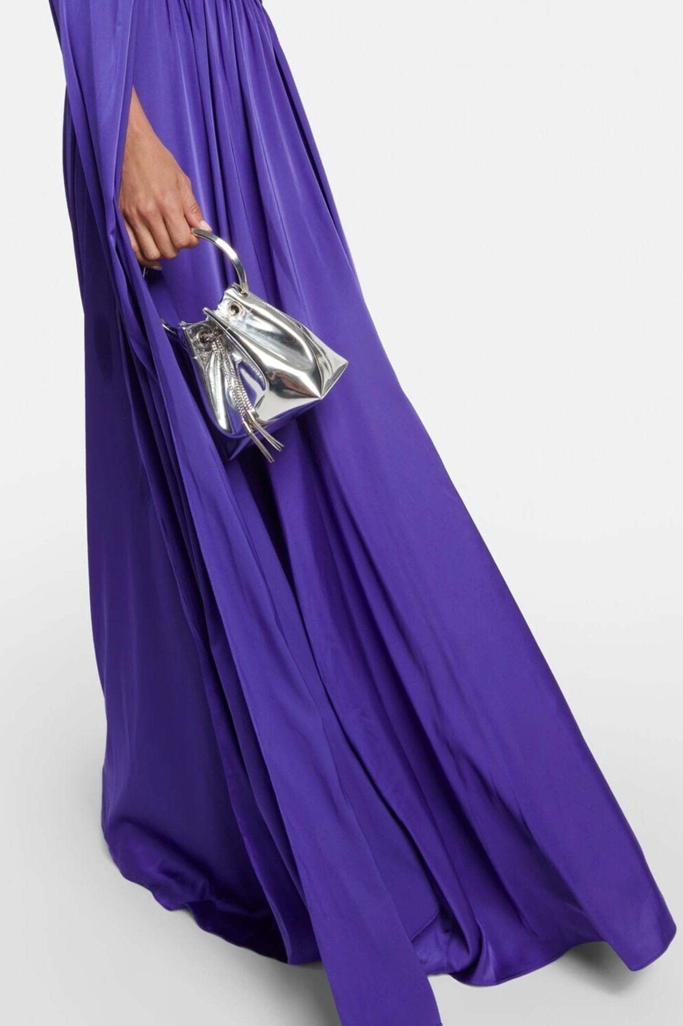 Chiffon Cape Gown - ALBOUSHIYA - district 5 - dubai - riyadh - abaya - dresses - designers - evening wear - luxury - elegance - craftsmanship - gowns - cocktail dresses - collections - georges