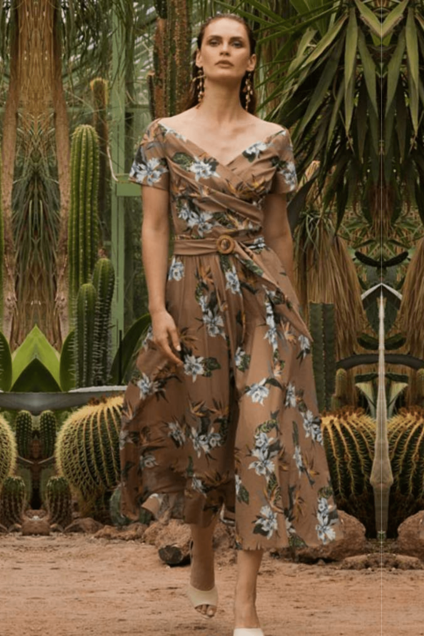 Dalila Belted Cotton Midi Dress - ALBOUSHIYA - district 5 - dubai - riyadh - abaya - dresses - designers - evening wear - luxury - elegance - craftsmanship - gowns - cocktail dresses - collections - georges