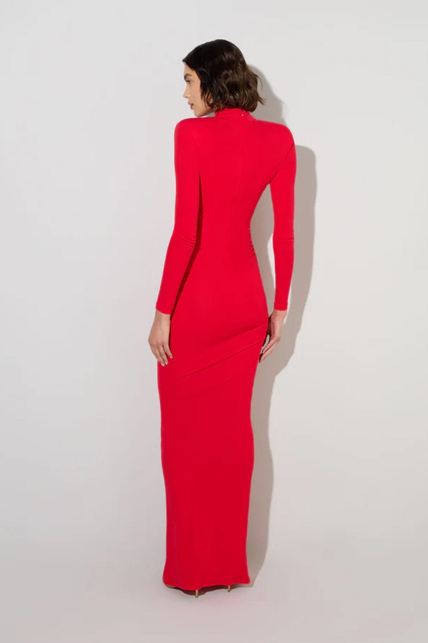 Darja Dress - ALBOUSHIYA - district 5 - dubai - riyadh - abaya - dresses - designers - evening wear - luxury - elegance - craftsmanship - gowns - cocktail dresses - collections - georges