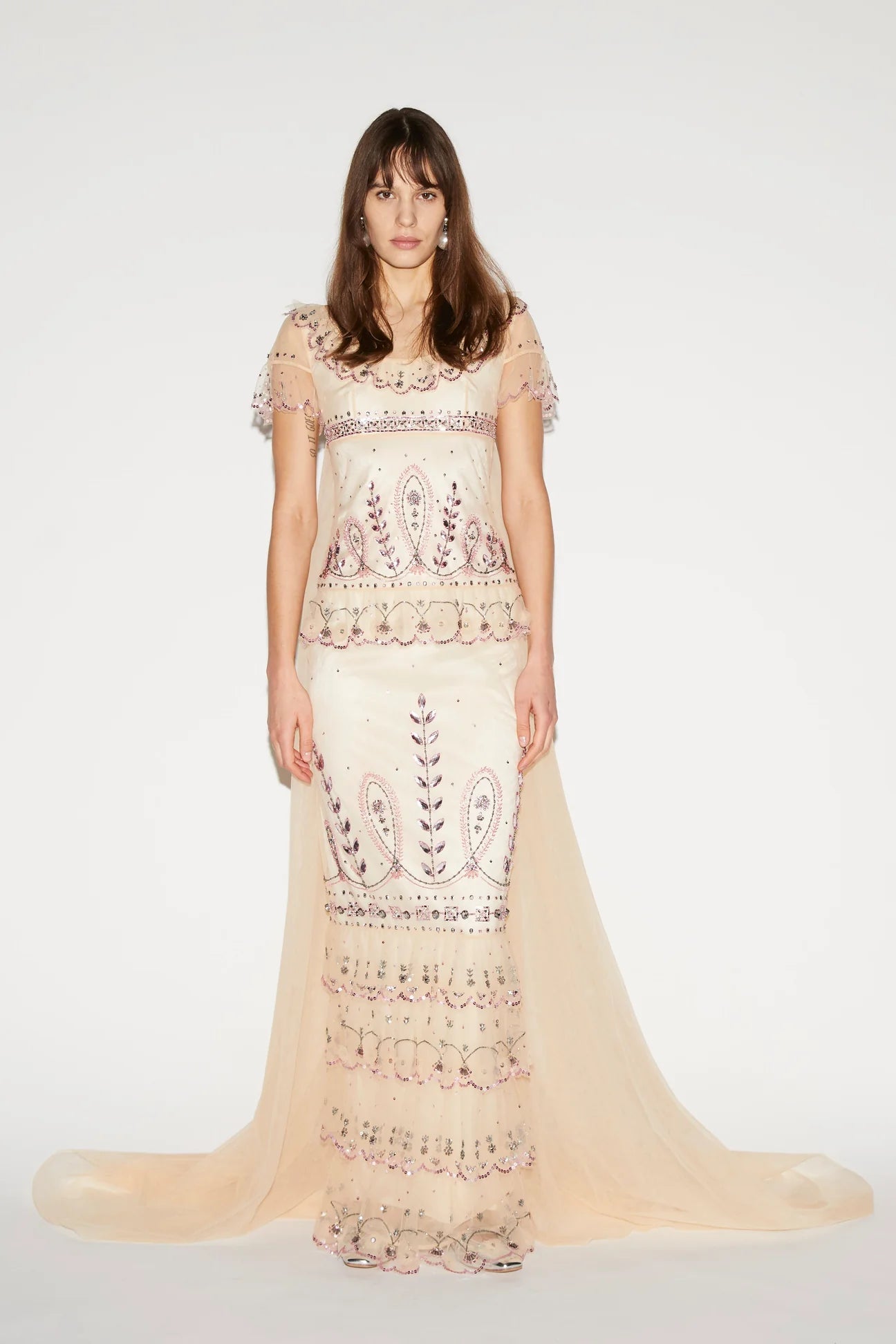 Dorian Gown - ALBOUSHIYA - district 5 - dubai - riyadh - abaya - dresses - designers - evening wear - luxury - elegance - craftsmanship - gowns - cocktail dresses - collections - georges