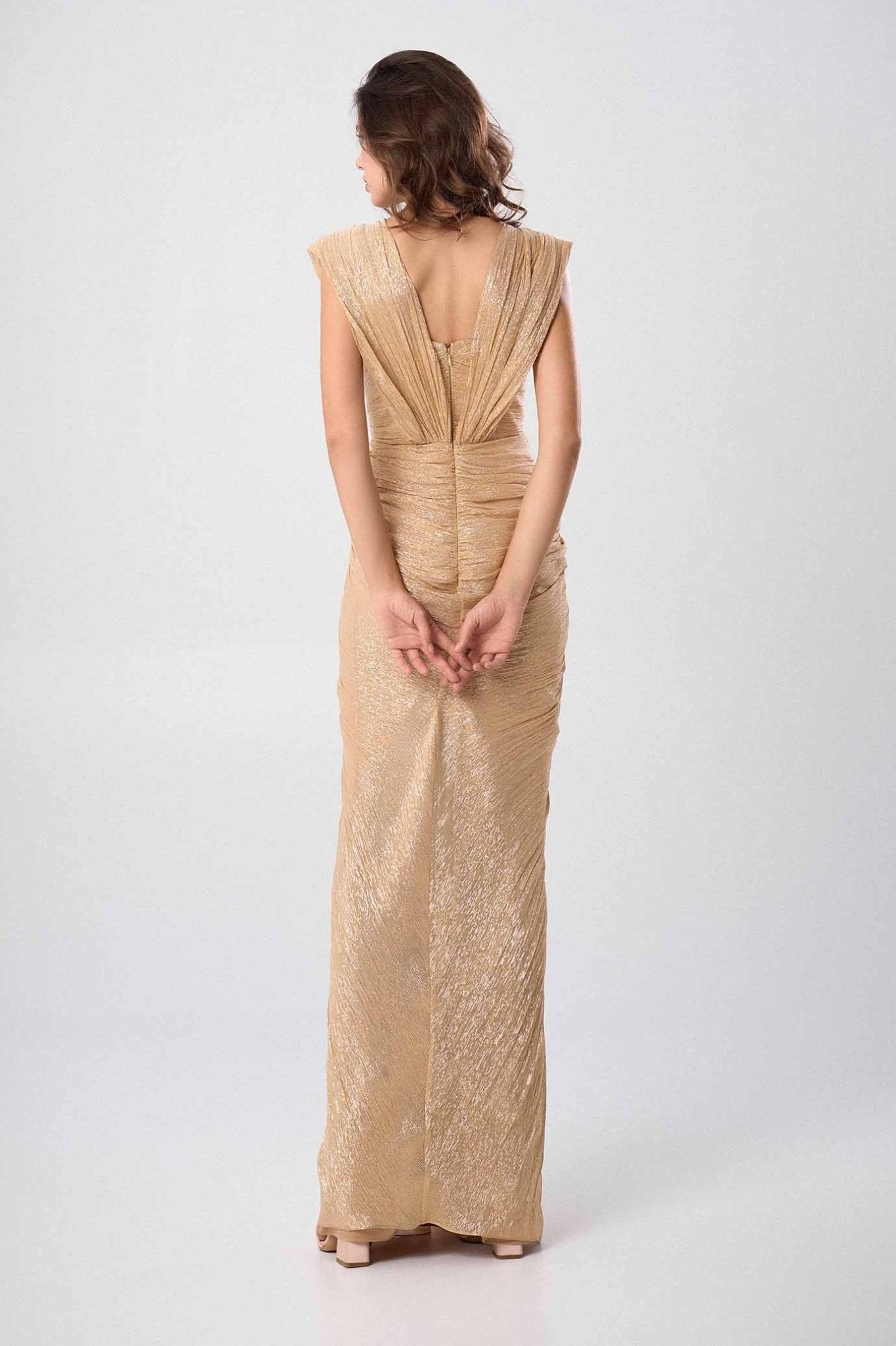 Eden Fitted Gown - ALBOUSHIYA - district 5 - dubai - riyadh - abaya - dresses - designers - evening wear - luxury - elegance - craftsmanship - gowns - cocktail dresses - collections - georges