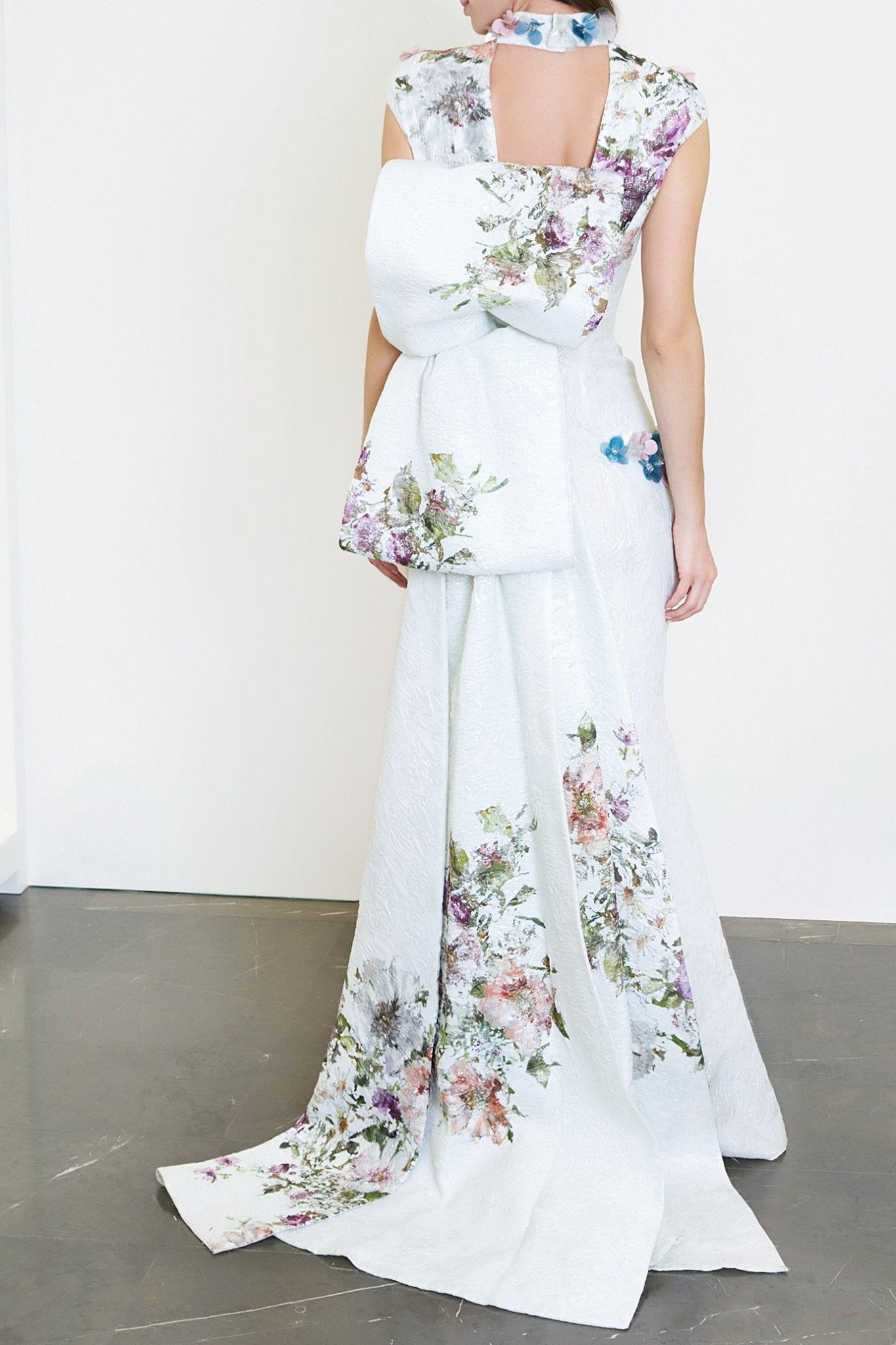 Flower Gown - ALBOUSHIYA - district 5 - dubai - riyadh - abaya - dresses - designers - evening wear - luxury - elegance - craftsmanship - gowns - cocktail dresses - collections - georges