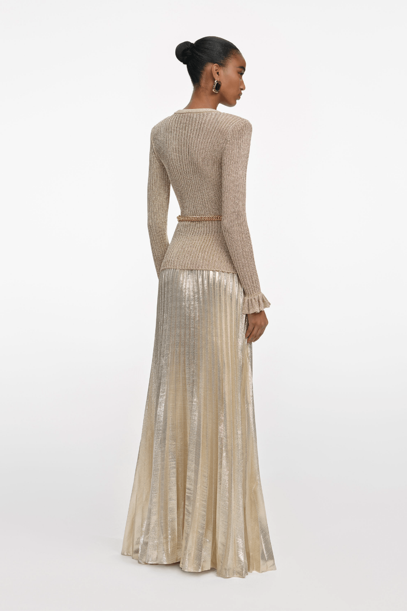 Gold Lurex Ribbed Knit Maxi Dress - ALBOUSHIYA - district 5 - dubai - riyadh - abaya - dresses - designers - evening wear - luxury - elegance - craftsmanship - gowns - cocktail dresses - collections - georges