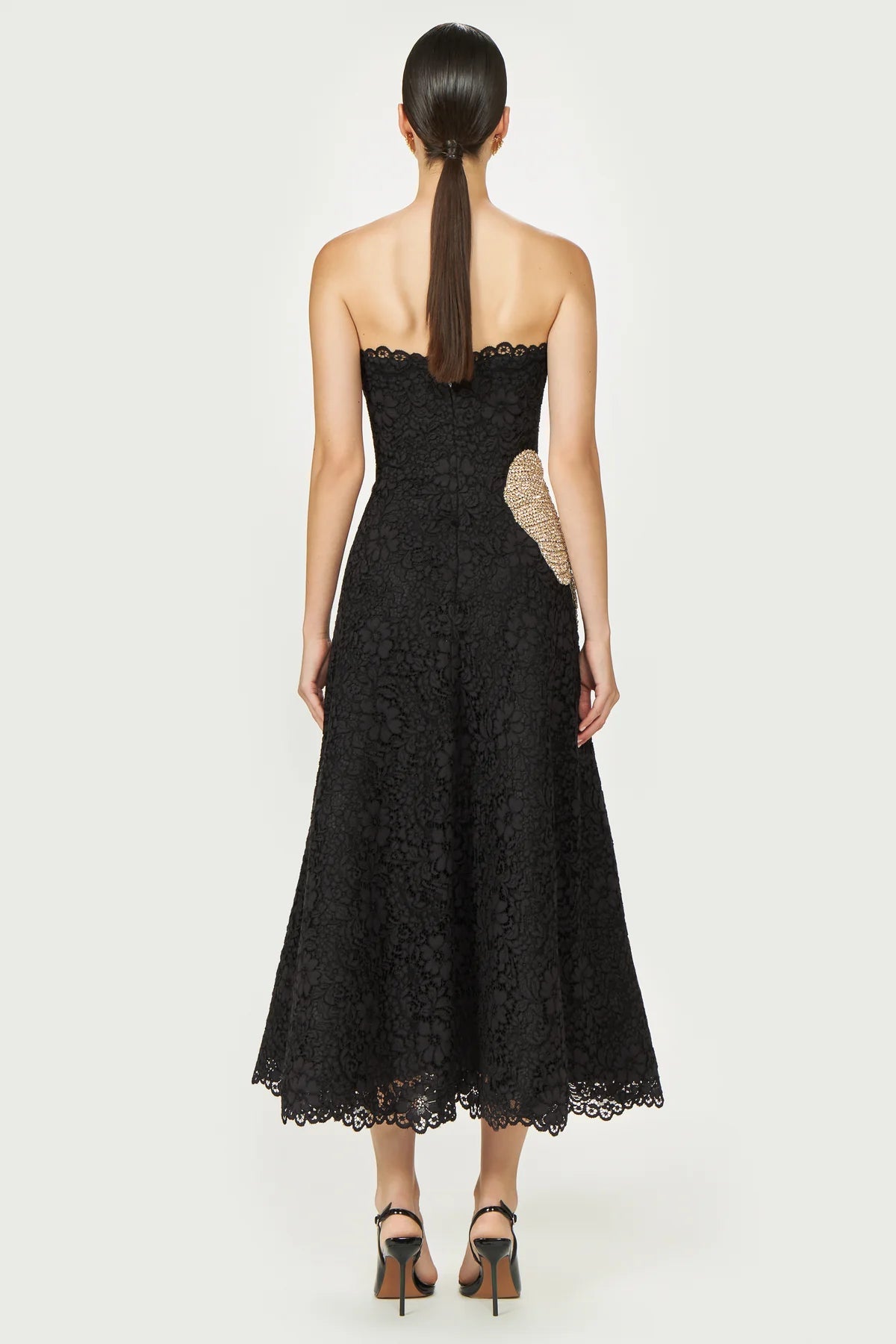 Hallis Lace Dress - ALBOUSHIYA - district 5 - dubai - riyadh - abaya - dresses - designers - evening wear - luxury - elegance - craftsmanship - gowns - cocktail dresses - collections - georges