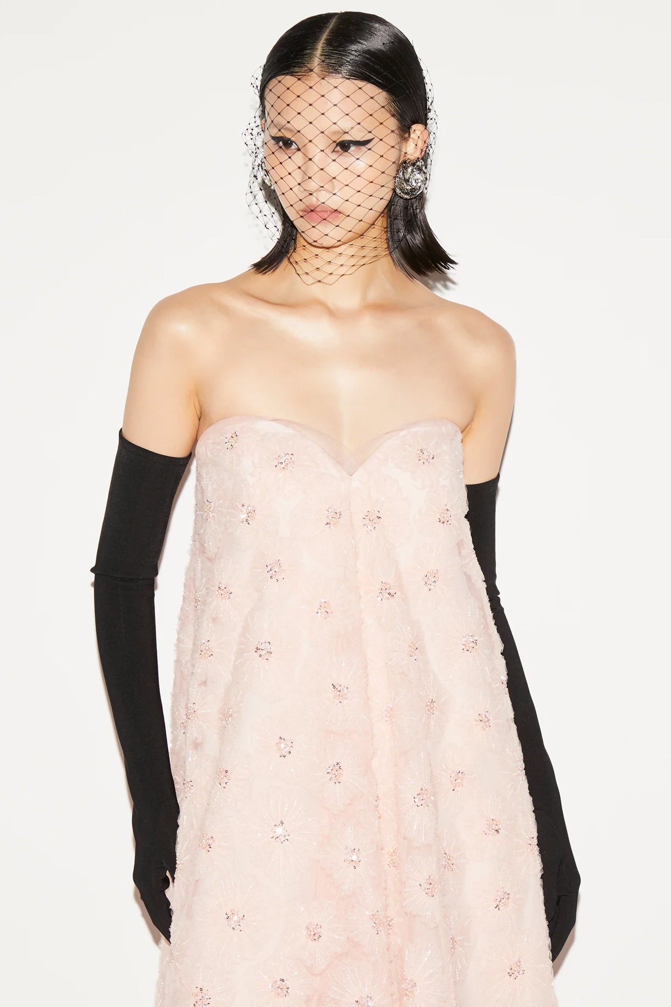 Vivia Pink Gown Embroiered Tulle