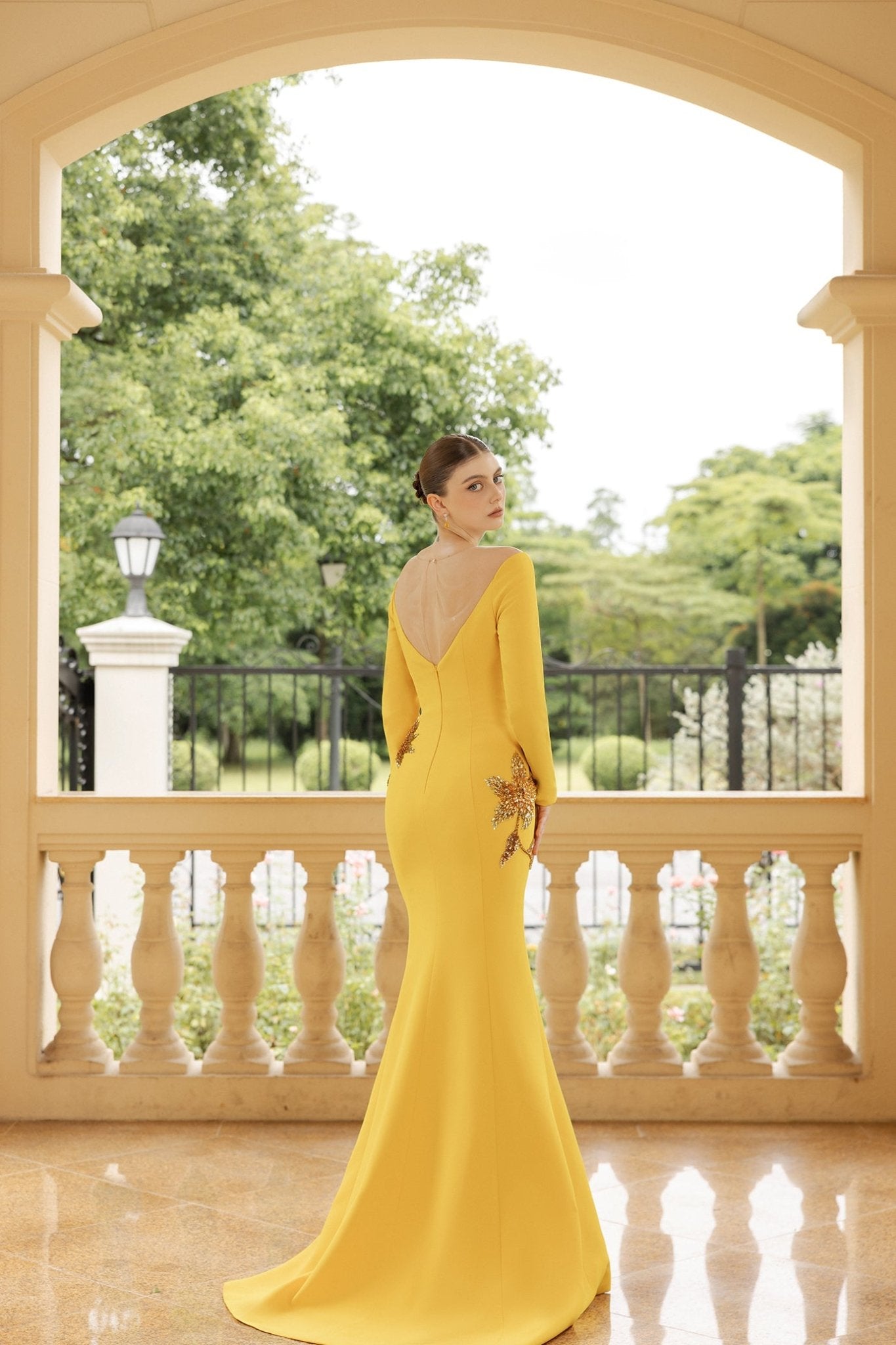 Juliette Crepe Dress - ALBOUSHIYA - district 5 - dubai - riyadh - abaya - dresses - designers - evening wear - luxury - elegance - craftsmanship - gowns - cocktail dresses - collections - georges