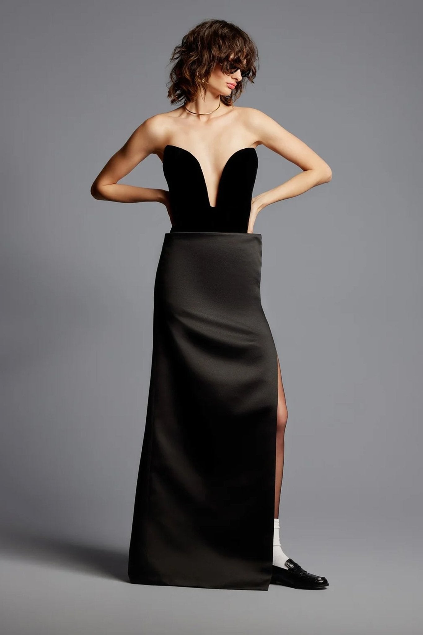 Kate Bustier Dress ın Blend - ALBOUSHIYA - district 5 - dubai - riyadh - abaya - dresses - designers - evening wear - luxury - elegance - craftsmanship - gowns - cocktail dresses - collections - georges