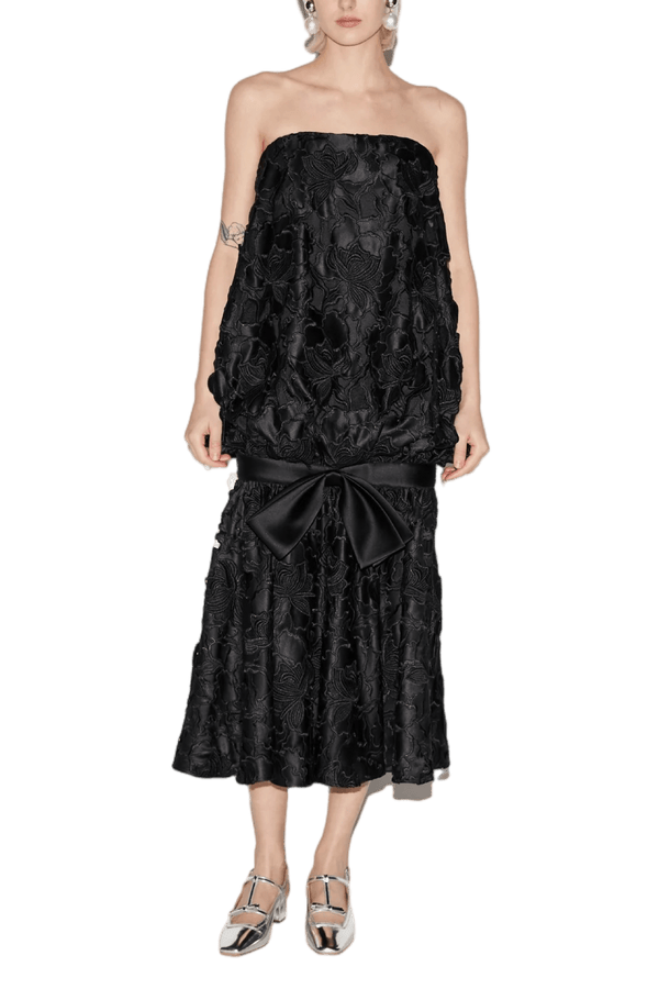 Katerina Dress - ALBOUSHIYA - district 5 - dubai - riyadh - abaya - dresses - designers - evening wear - luxury - elegance - craftsmanship - gowns - cocktail dresses - collections - georges
