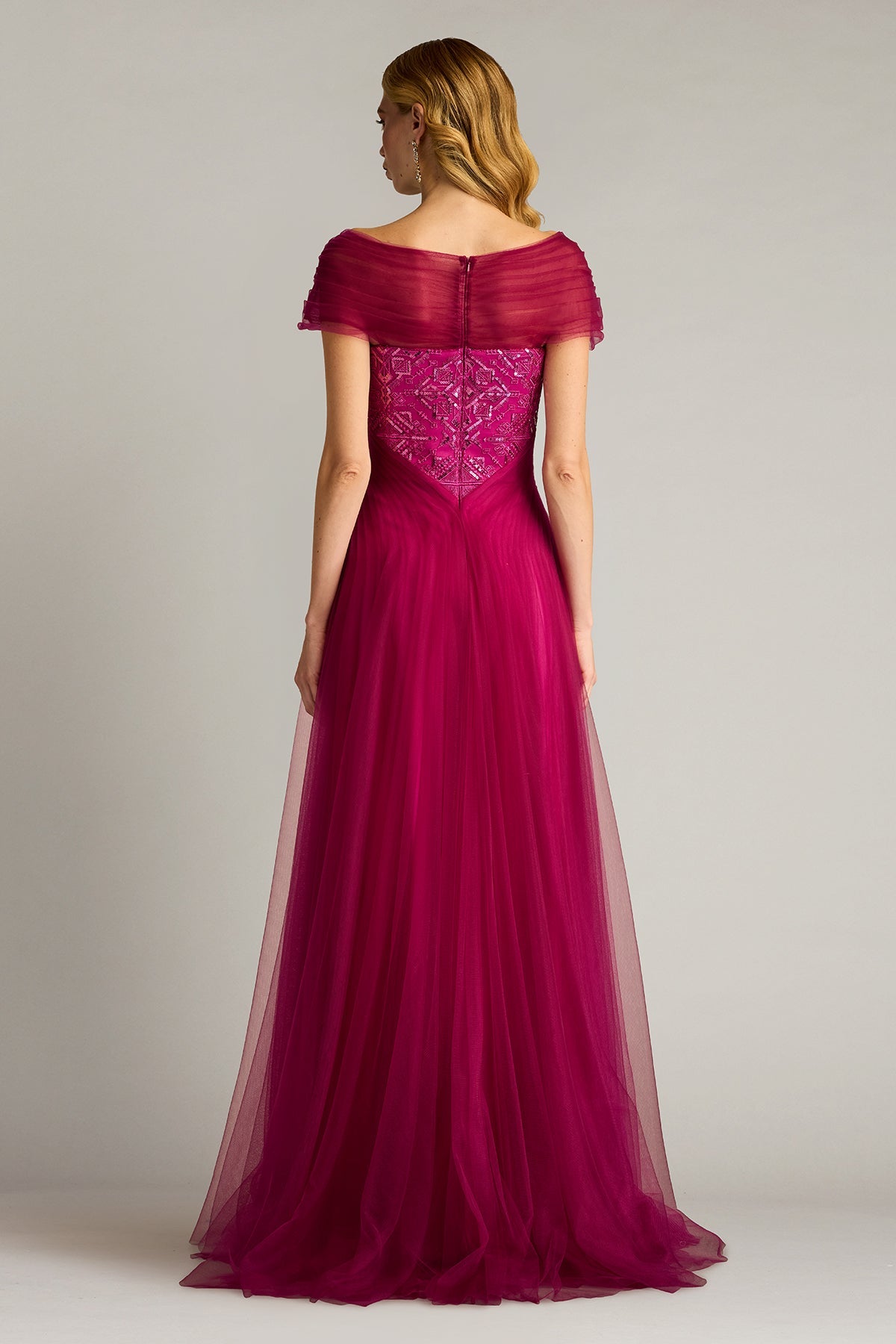 Kollmer Sequin Embroidered Tulle Gown - ALBOUSHIYA - district 5 - dubai - riyadh - abaya - dresses - designers - evening wear - luxury - elegance - craftsmanship - gowns - cocktail dresses - collections - georges
