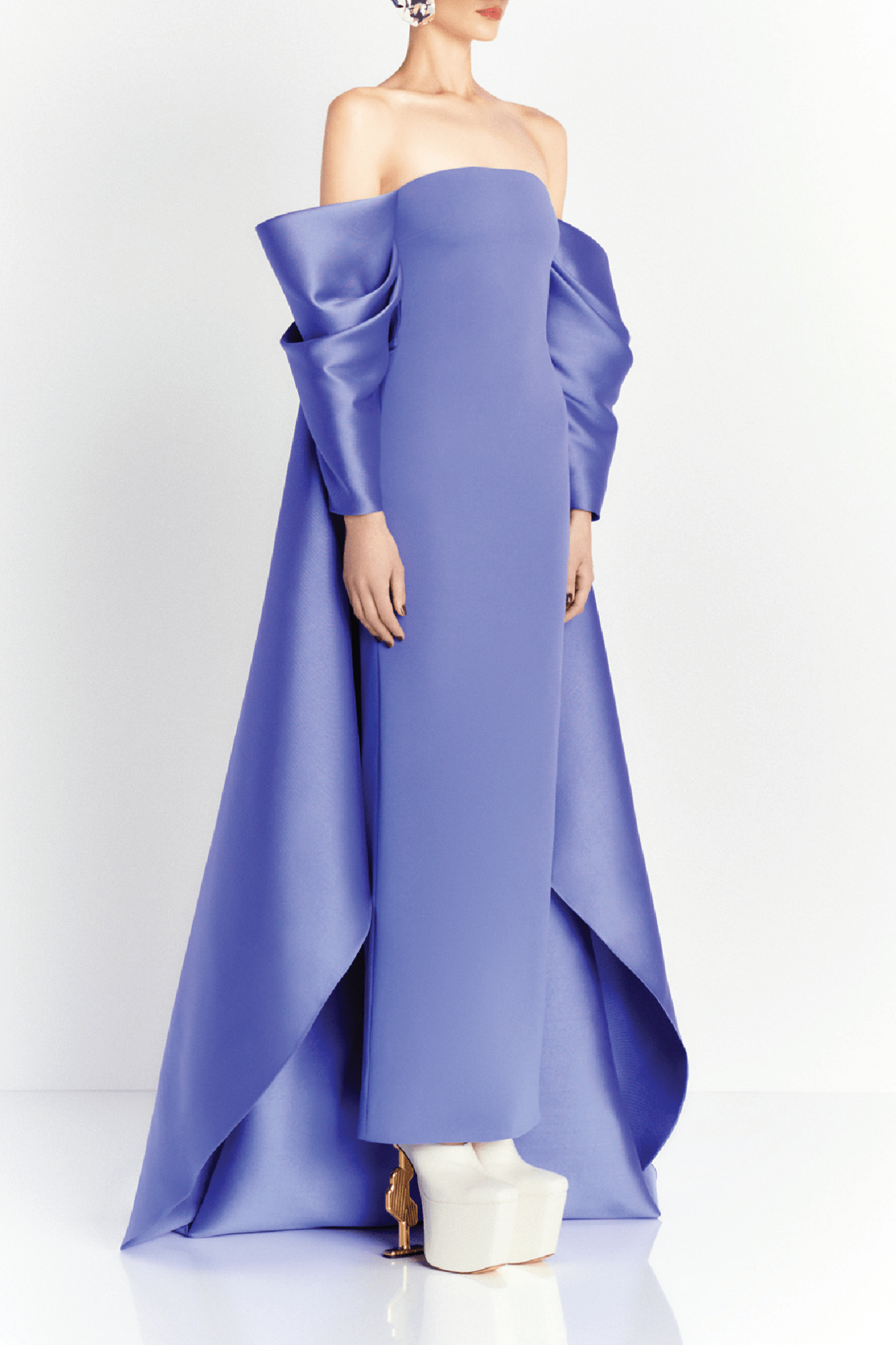 Kyla Maxi Dress - ALBOUSHIYA - district 5 - dubai - riyadh - abaya - dresses - designers - evening wear - luxury - elegance - craftsmanship - gowns - cocktail dresses - collections - georges