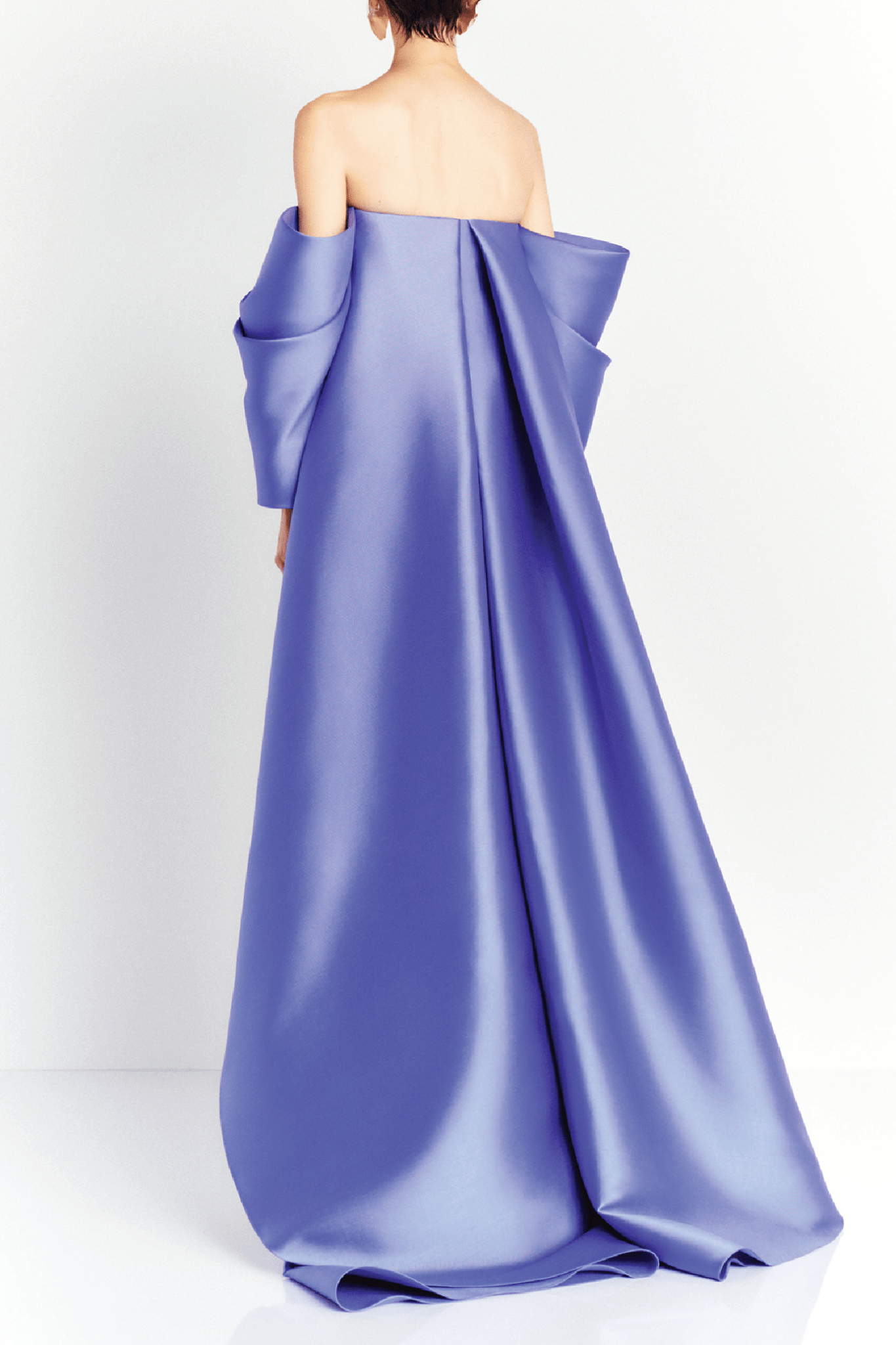 Kyla Maxi Dress - ALBOUSHIYA - district 5 - dubai - riyadh - abaya - dresses - designers - evening wear - luxury - elegance - craftsmanship - gowns - cocktail dresses - collections - georges