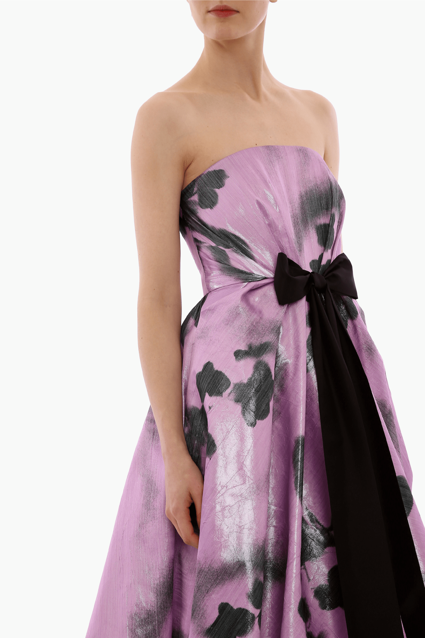 Lavender Dress - ALBOUSHIYA - district 5 - dubai - riyadh - abaya - dresses - designers - evening wear - luxury - elegance - craftsmanship - gowns - cocktail dresses - collections - georges