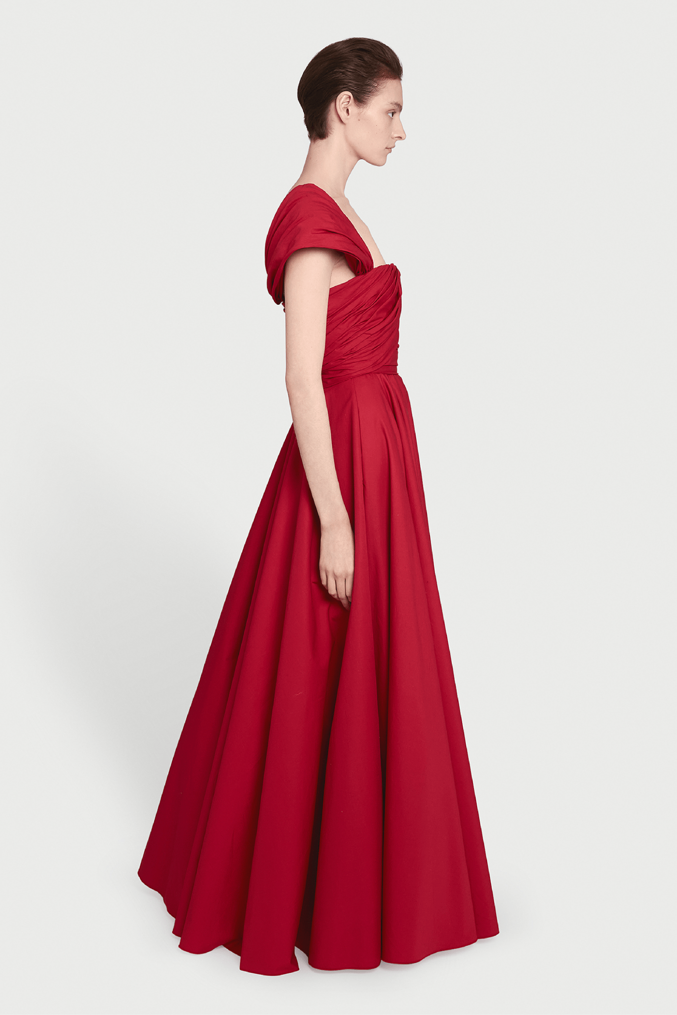 Long Corsage Red Popeline Dress - ALBOUSHIYA - district 5 - dubai - riyadh - abaya - dresses - designers - evening wear - luxury - elegance - craftsmanship - gowns - cocktail dresses - collections - georges