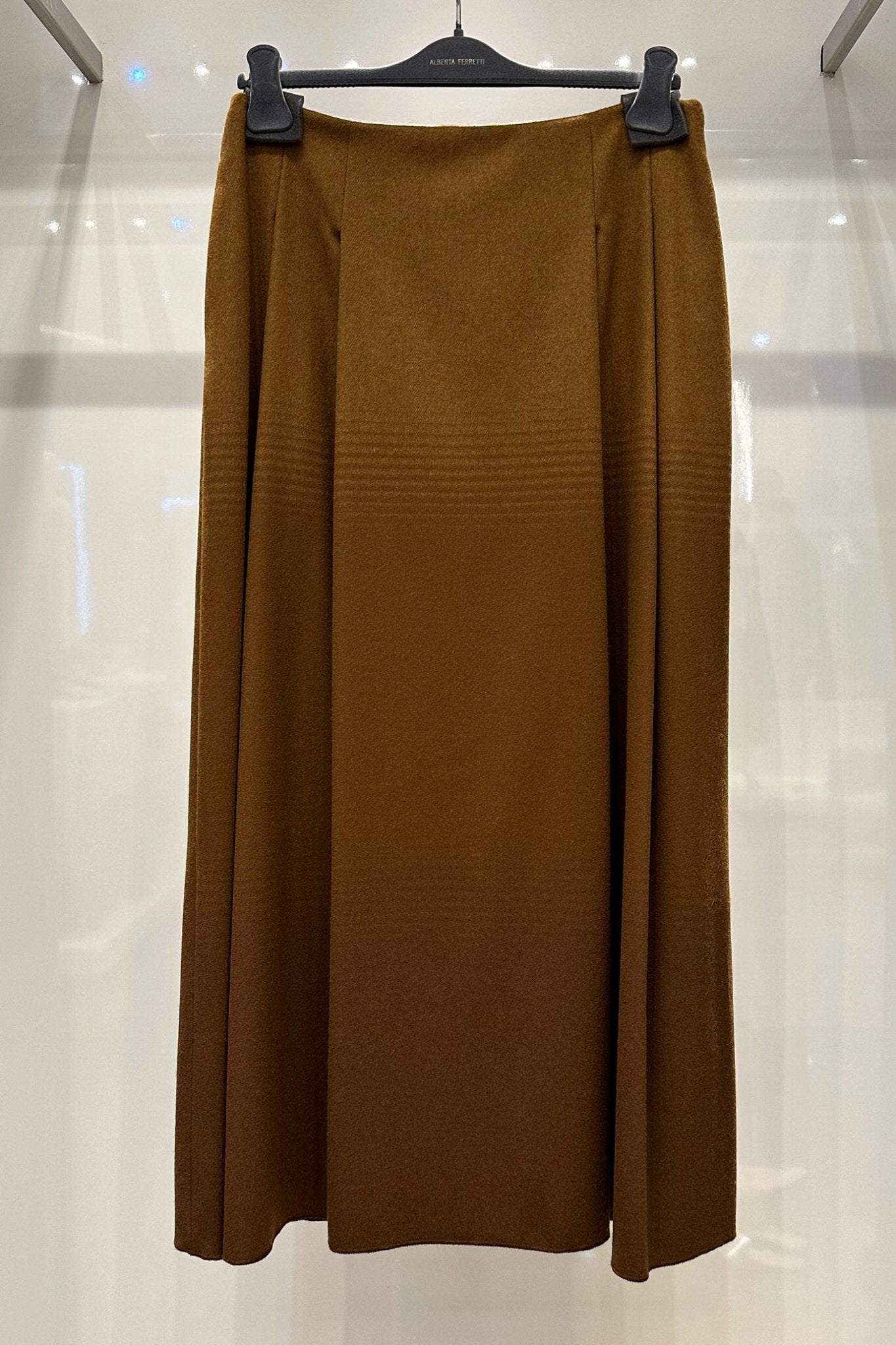 Long Skirt in Shaded Flannel - ALBOUSHIYA - district 5 - dubai - riyadh - abaya - dresses - designers - evening wear - luxury - elegance - craftsmanship - gowns - cocktail dresses - collections - georges