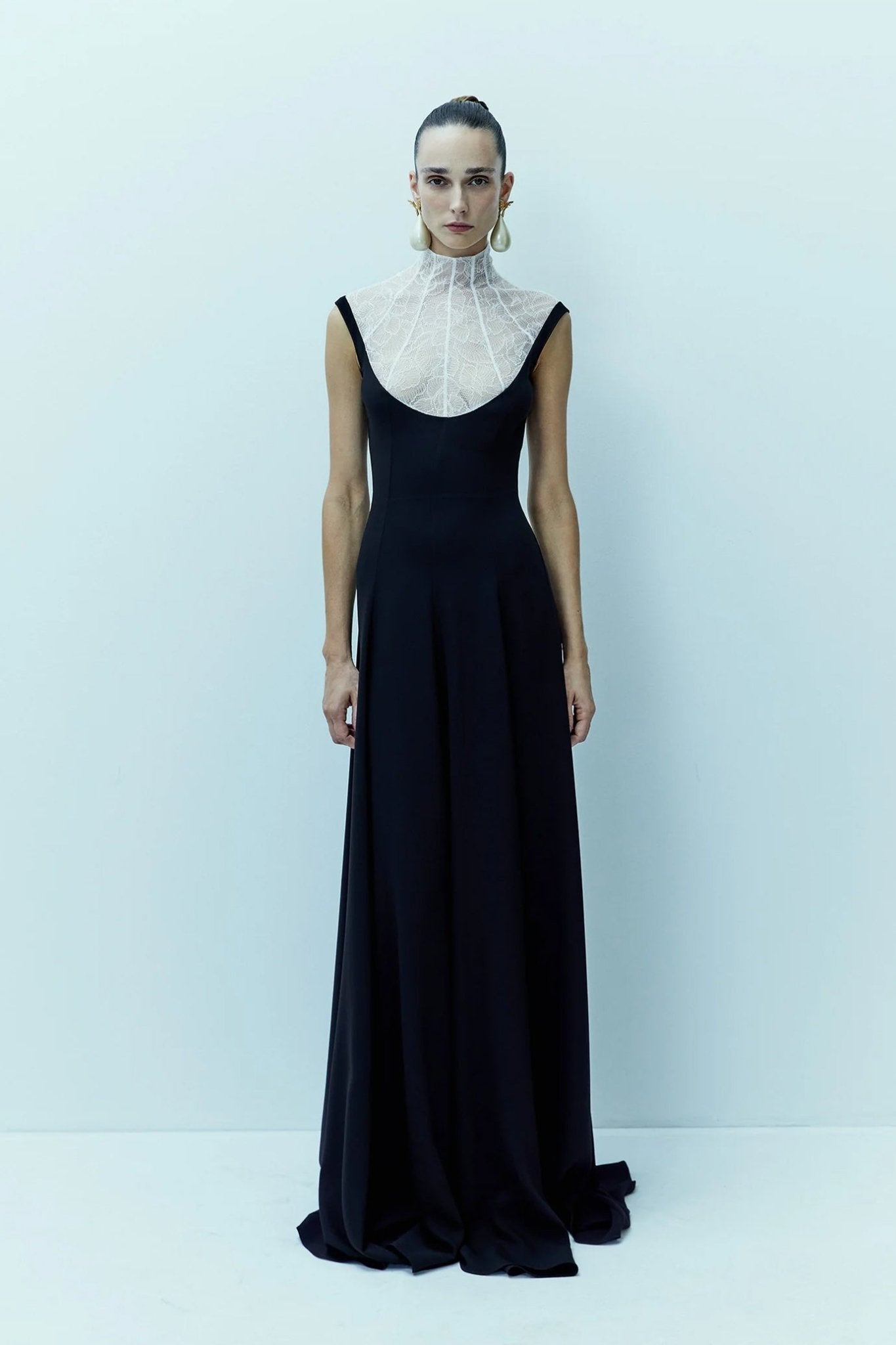 Marella Gown - ALBOUSHIYA - district 5 - dubai - riyadh - abaya - dresses - designers - evening wear - luxury - elegance - craftsmanship - gowns - cocktail dresses - collections - georges