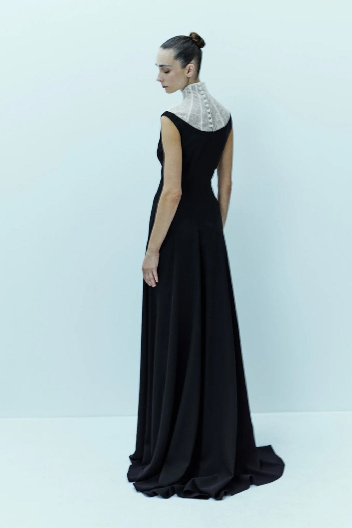 Marella Gown - ALBOUSHIYA - district 5 - dubai - riyadh - abaya - dresses - designers - evening wear - luxury - elegance - craftsmanship - gowns - cocktail dresses - collections - georges
