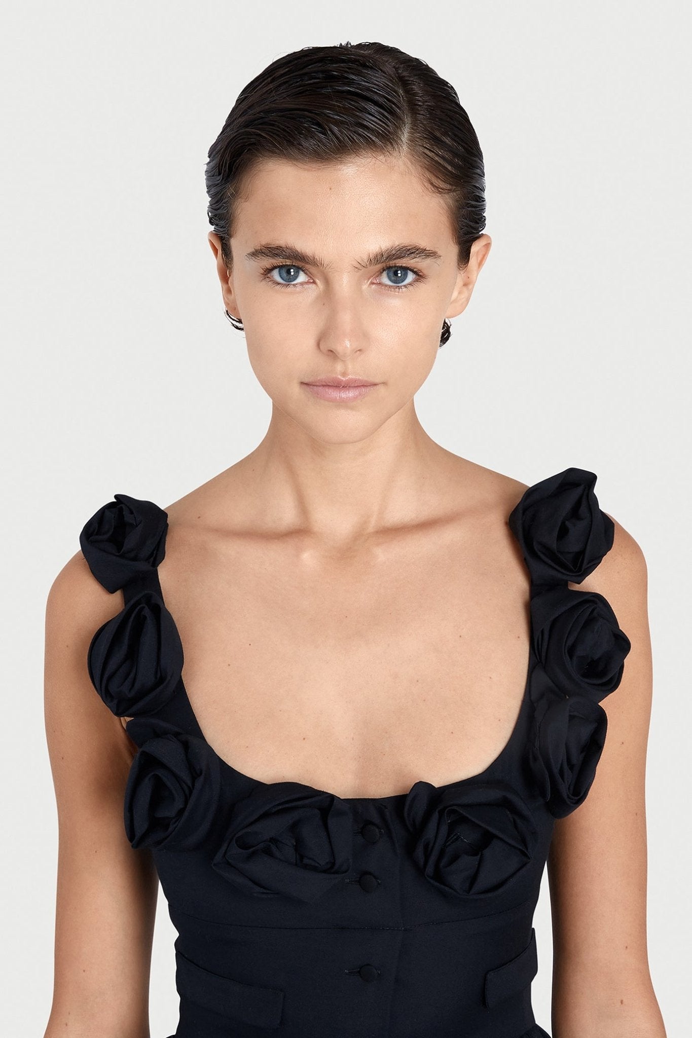 Maxi Popeline Dress with Roses - ALBOUSHIYA - district 5 - dubai - riyadh - abaya - dresses - designers - evening wear - luxury - elegance - craftsmanship - gowns - cocktail dresses - collections - georges