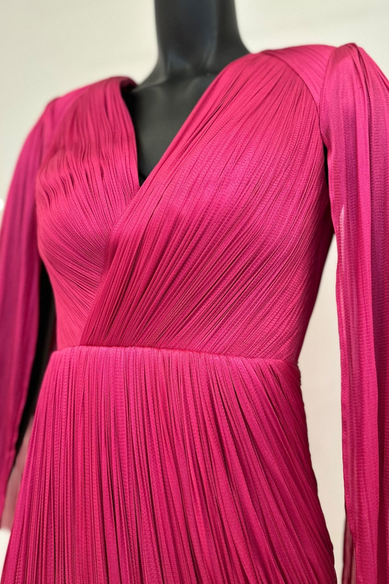 Monika Dress - ALBOUSHIYA - district 5 - dubai - riyadh - abaya - dresses - designers - evening wear - luxury - elegance - craftsmanship - gowns - cocktail dresses - collections - georges