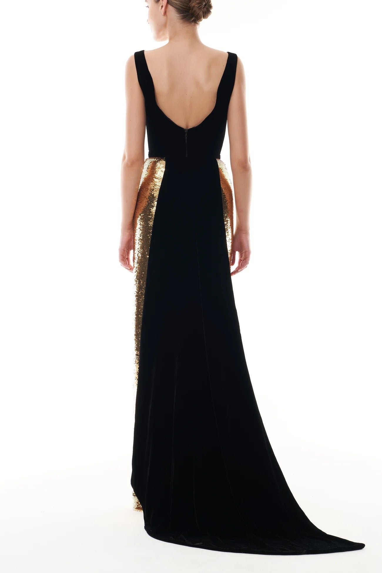 Noir Gold Velvet & Sequin Gown - ALBOUSHIYA - district 5 - dubai - riyadh - abaya - dresses - designers - evening wear - luxury - elegance - craftsmanship - gowns - cocktail dresses - collections - georges