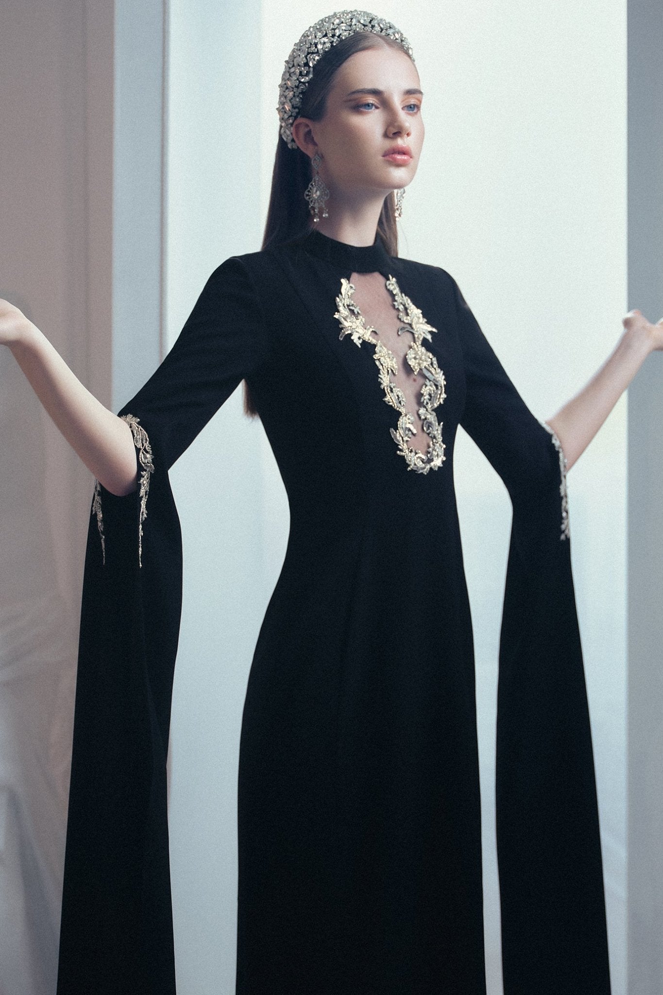 Noir Majesté Gown - ALBOUSHIYA - district 5 - dubai - riyadh - abaya - dresses - designers - evening wear - luxury - elegance - craftsmanship - gowns - cocktail dresses - collections - georges