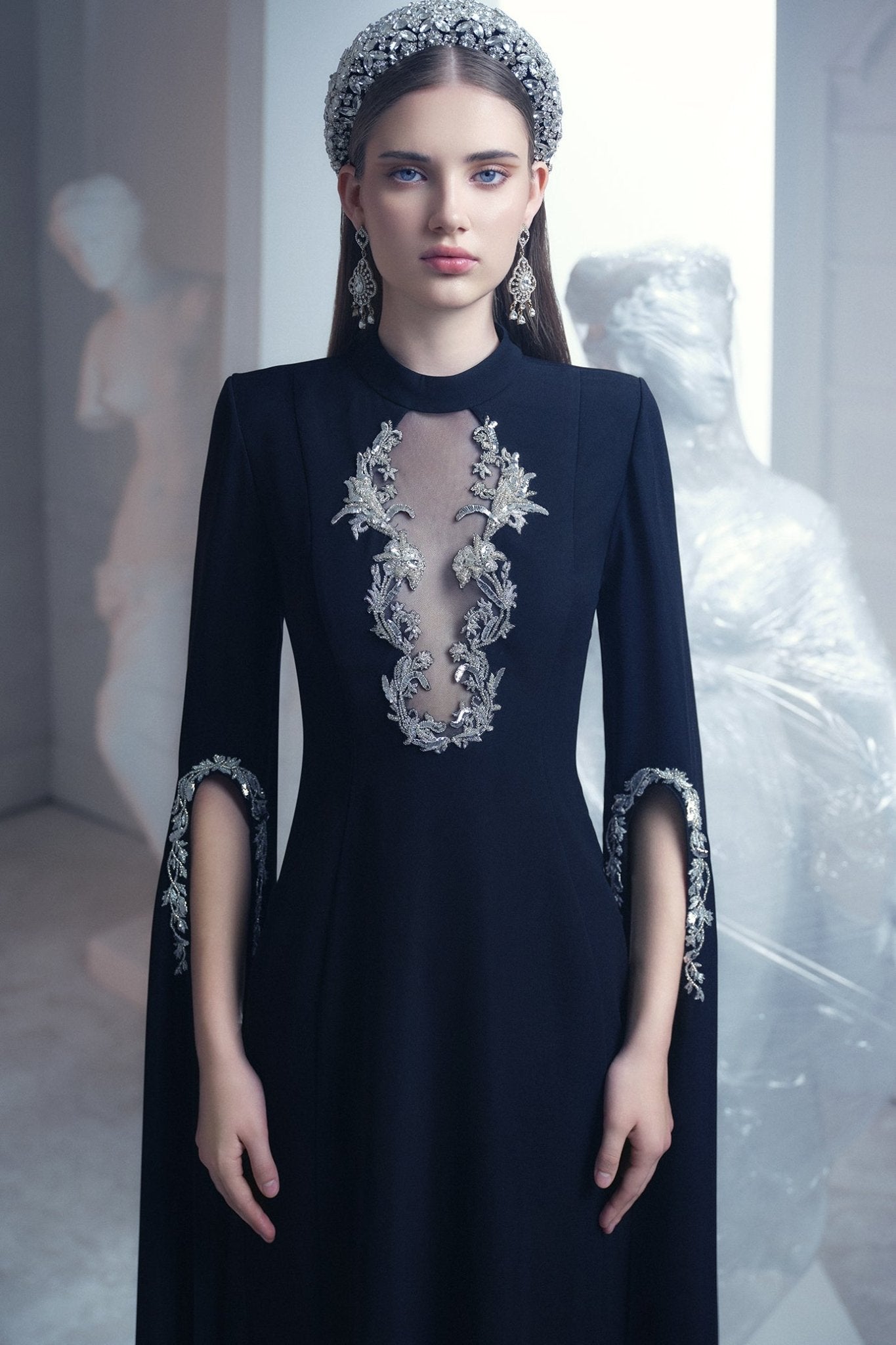 Noir Majesté Gown - ALBOUSHIYA - district 5 - dubai - riyadh - abaya - dresses - designers - evening wear - luxury - elegance - craftsmanship - gowns - cocktail dresses - collections - georges