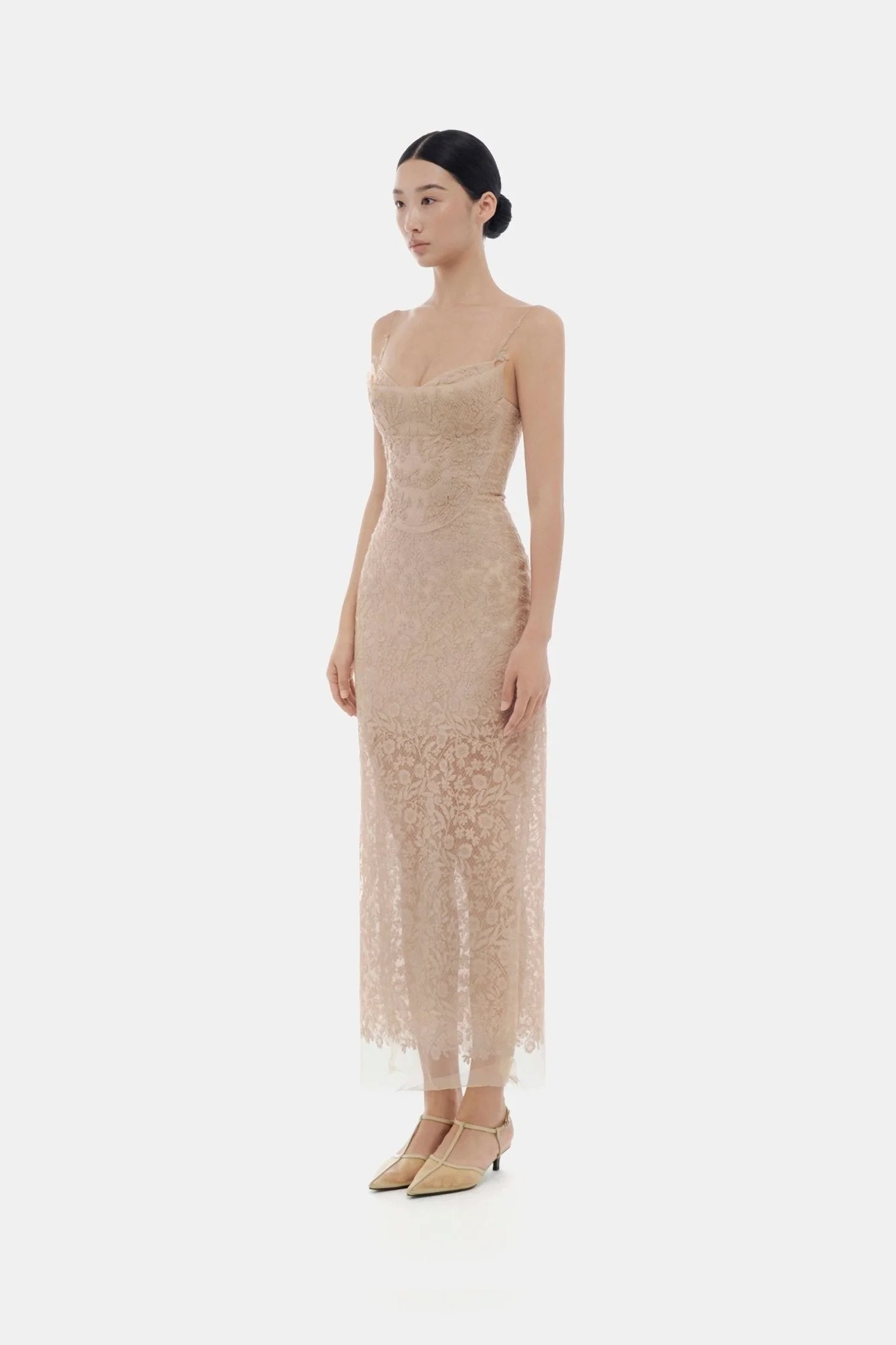 Nude Lace Dress - ALBOUSHIYA - district 5 - dubai - riyadh - abaya - dresses - designers - evening wear - luxury - elegance - craftsmanship - gowns - cocktail dresses - collections - georges