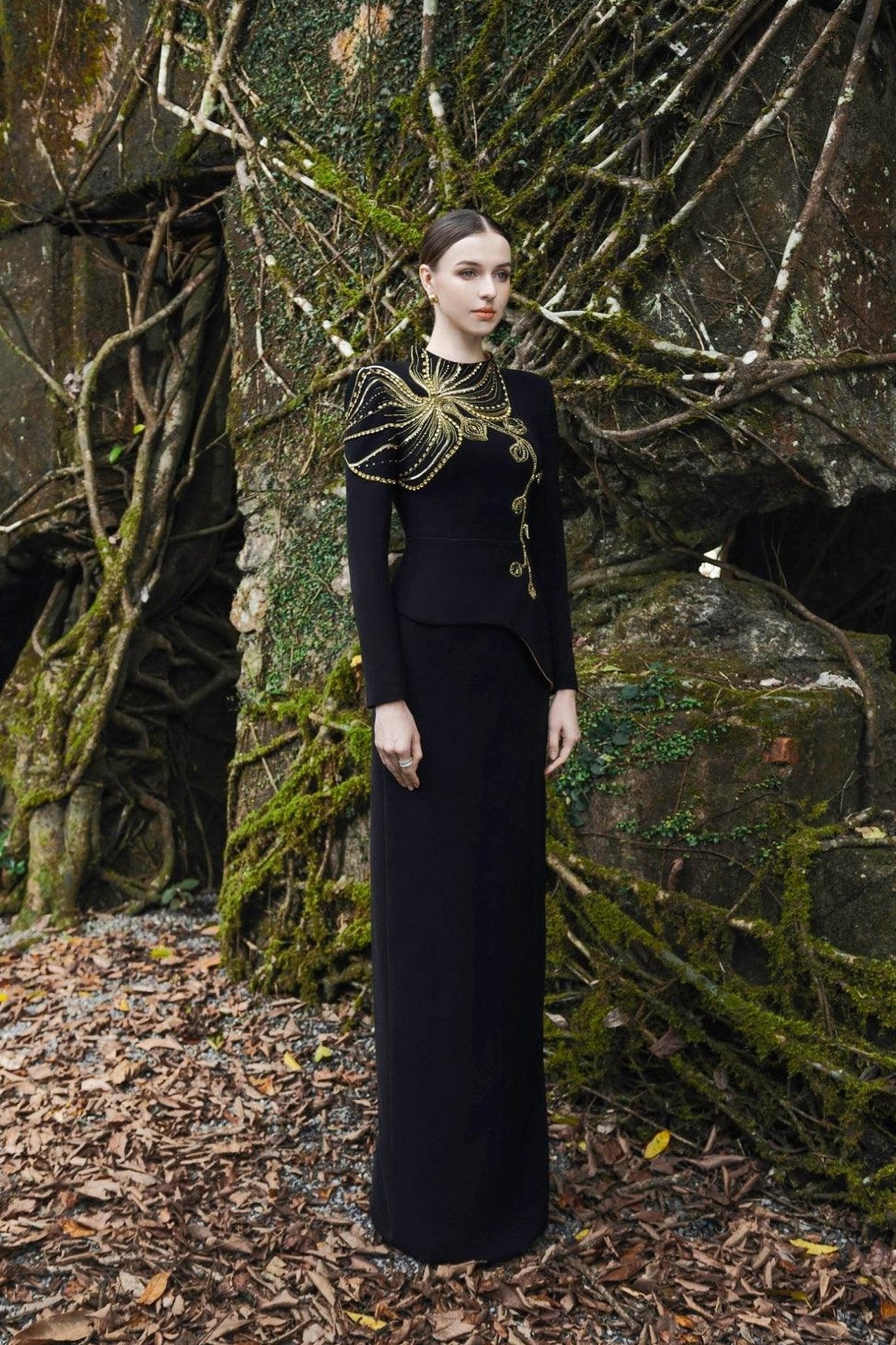 Orchid Embellished Open Back Dress - ALBOUSHIYA - district 5 - dubai - riyadh - abaya - dresses - designers - evening wear - luxury - elegance - craftsmanship - gowns - cocktail dresses - collections - georges
