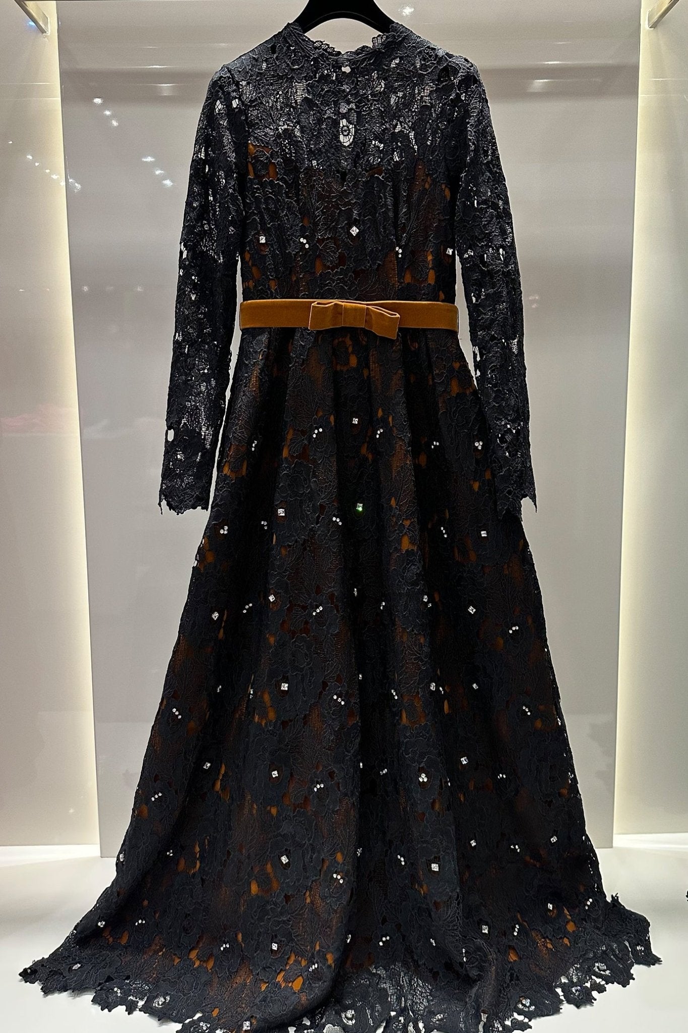 Pleated Lace and Velvet Gown - ALBOUSHIYA - district 5 - dubai - riyadh - abaya - dresses - designers - evening wear - luxury - elegance - craftsmanship - gowns - cocktail dresses - collections - georges