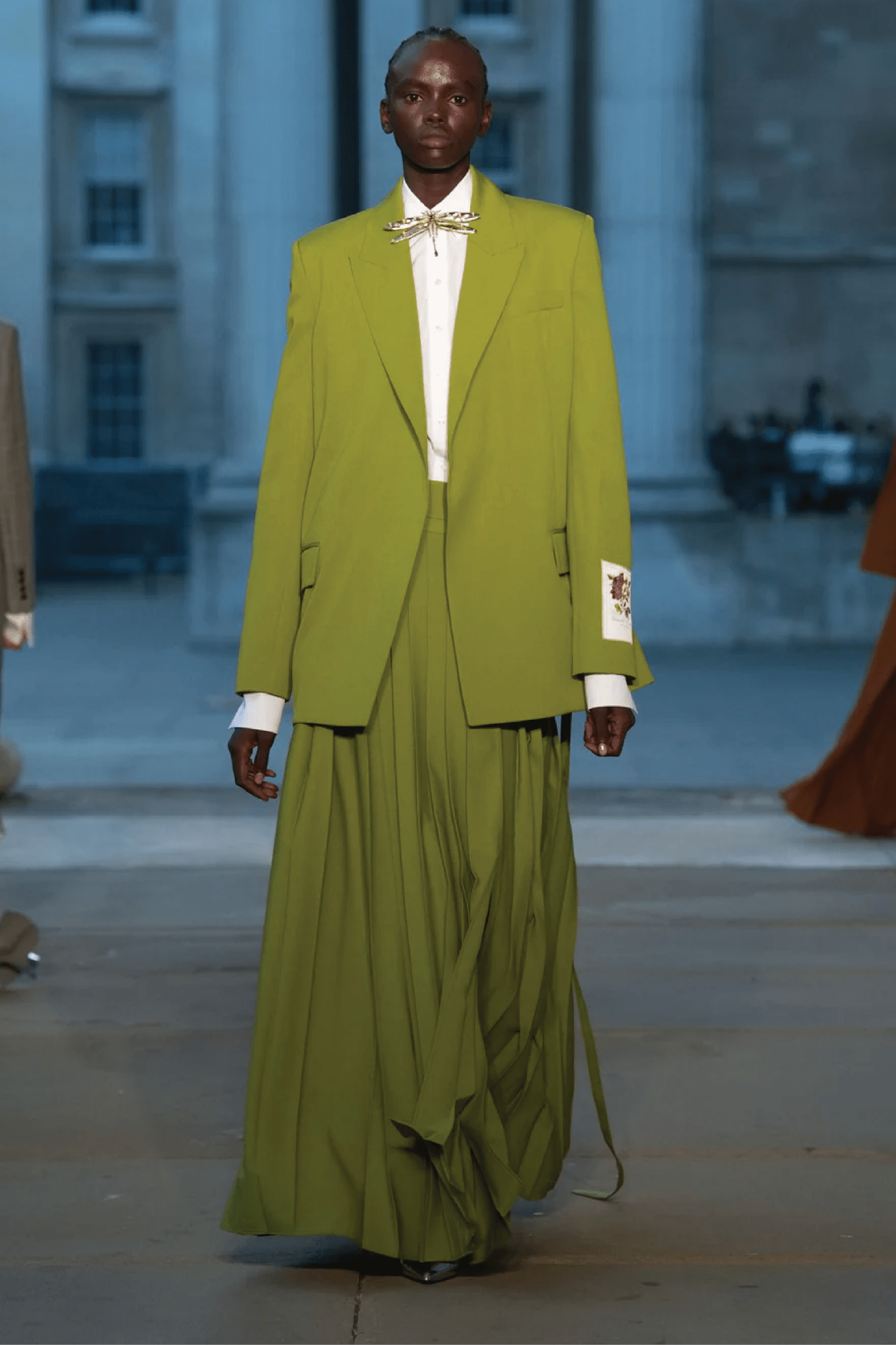 Pleated Long Kilt Skirt - ALBOUSHIYA - district 5 - dubai - riyadh - abaya - dresses - designers - evening wear - luxury - elegance - craftsmanship - gowns - cocktail dresses - collections - georges