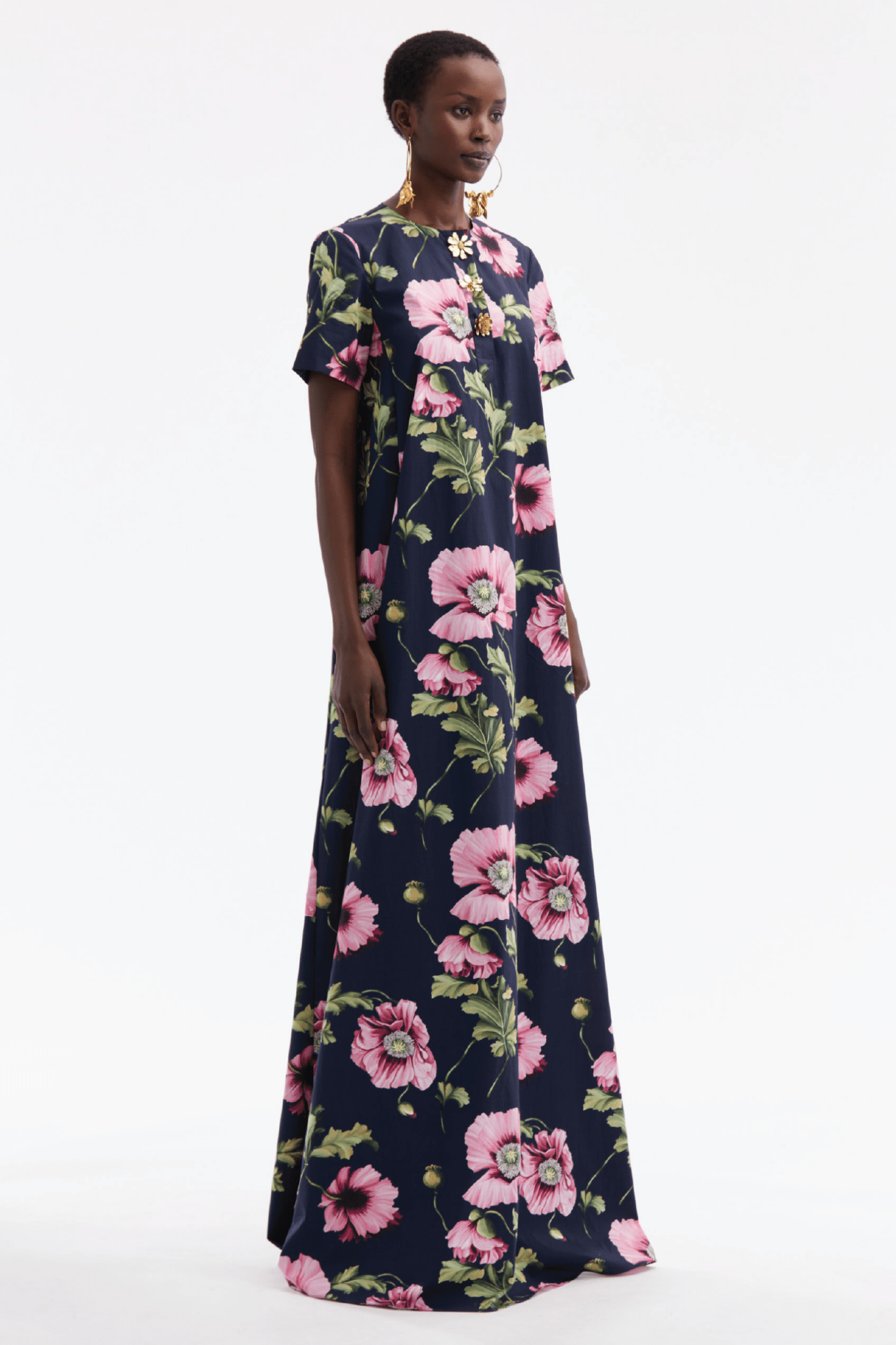 Poppy Cotton Poplin Caftan - ALBOUSHIYA - district 5 - dubai - riyadh - abaya - dresses - designers - evening wear - luxury - elegance - craftsmanship - gowns - cocktail dresses - collections - georges