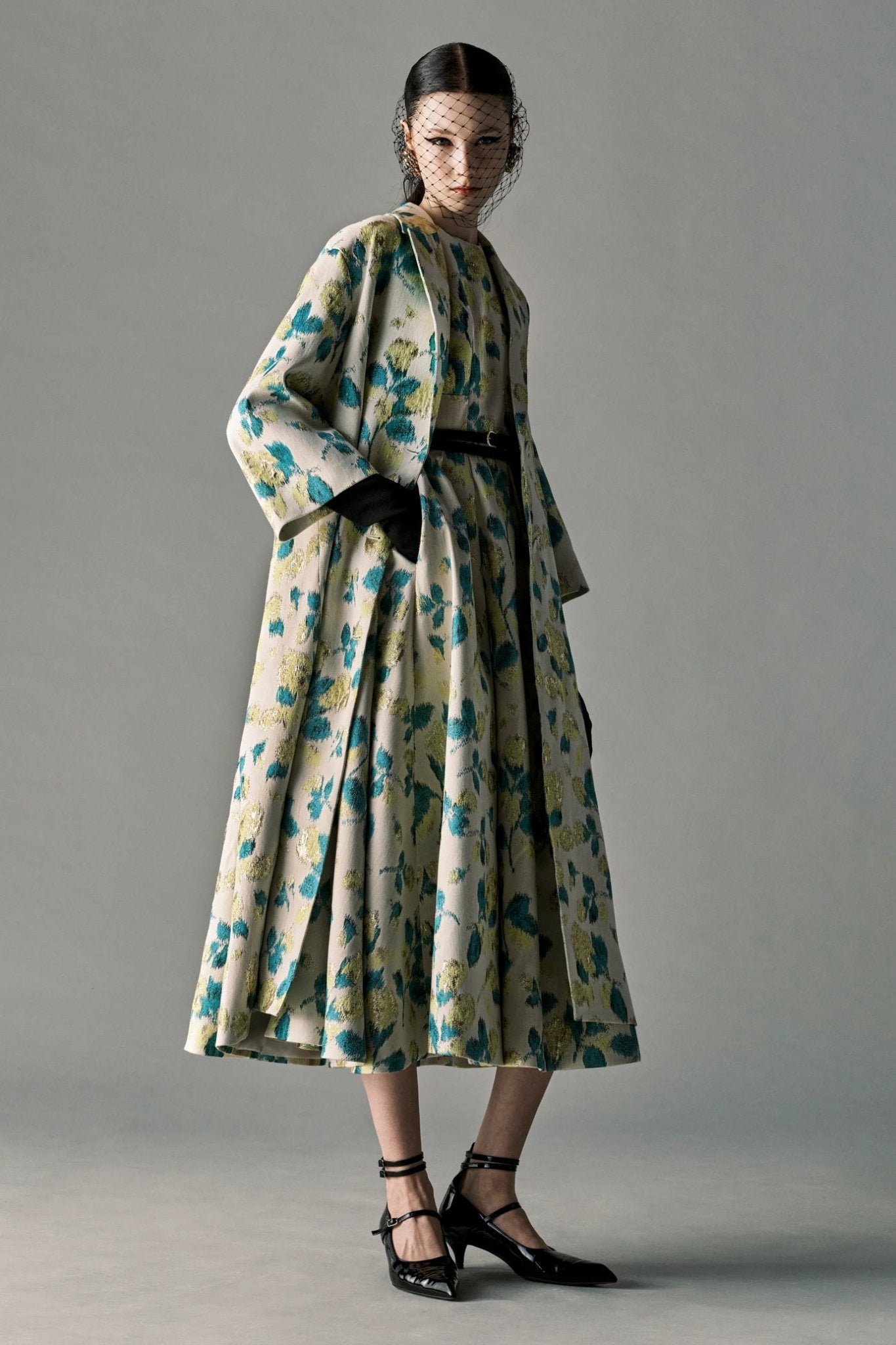 Renee Metallic Floral Jacquard Cape Midi Dress - ALBOUSHIYA - district 5 - dubai - riyadh - abaya - dresses - designers - evening wear - luxury - elegance - craftsmanship - gowns - cocktail dresses - collections - georges