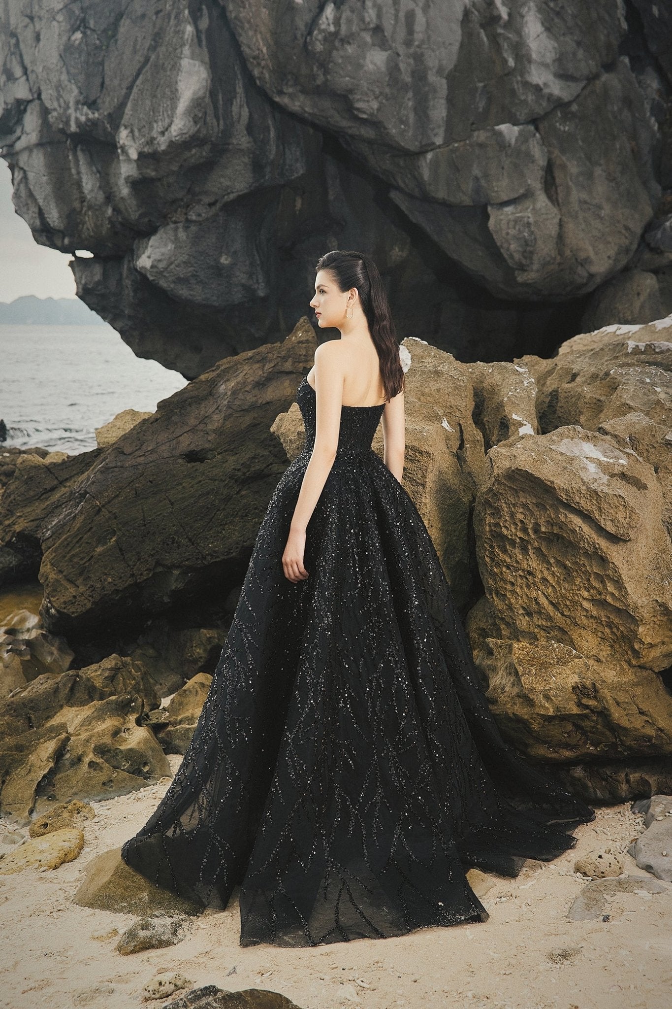 Semi - Heart Strapless Taffeta Harley Ball Gown - ALBOUSHIYA - district 5 - dubai - riyadh - abaya - dresses - designers - evening wear - luxury - elegance - craftsmanship - gowns - cocktail dresses - collections - georges