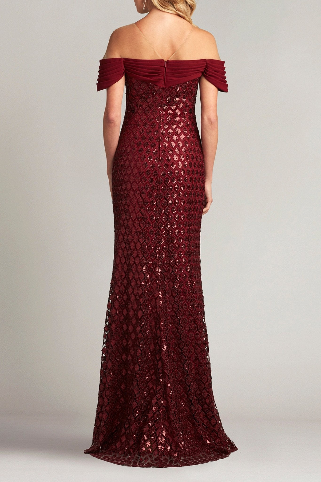 Sequin Lace Illusion Gown - ALBOUSHIYA - district 5 - dubai - riyadh - abaya - dresses - designers - evening wear - luxury - elegance - craftsmanship - gowns - cocktail dresses - collections - georges