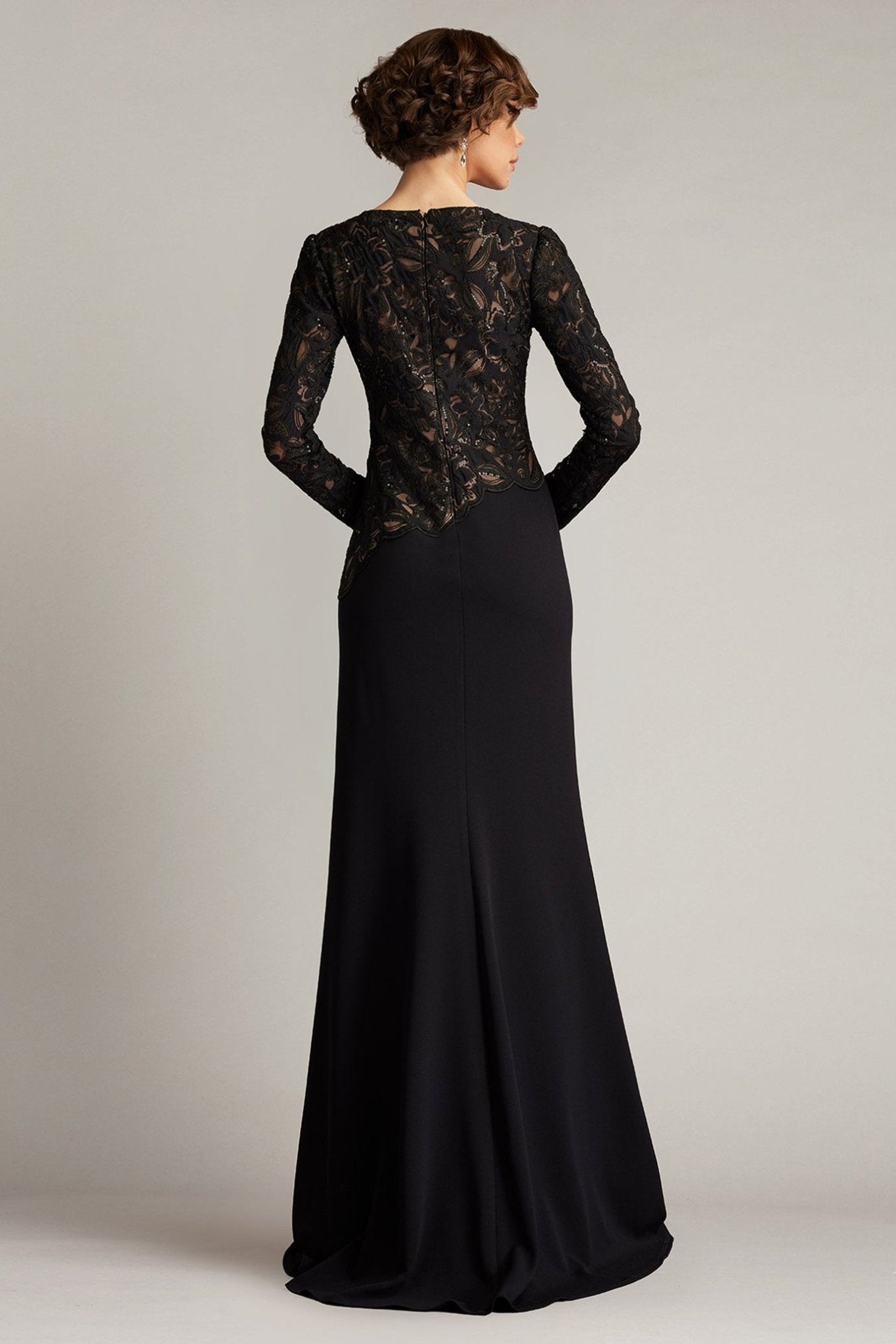 Shika Embroidered Crepe Gown - ALBOUSHIYA - district 5 - dubai - riyadh - abaya - dresses - designers - evening wear - luxury - elegance - craftsmanship - gowns - cocktail dresses - collections - georges