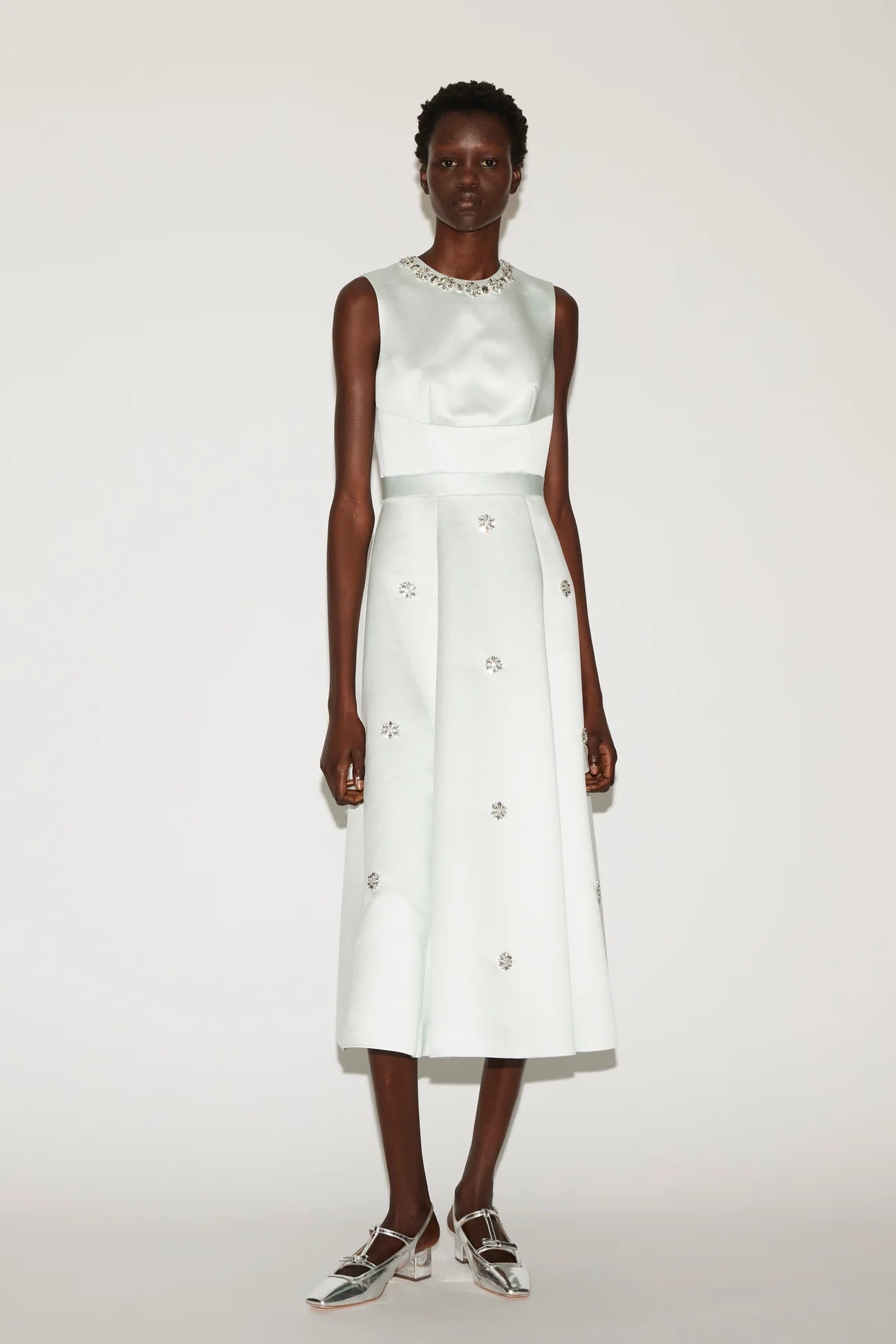 Sol Dress - ALBOUSHIYA - district 5 - dubai - riyadh - abaya - dresses - designers - evening wear - luxury - elegance - craftsmanship - gowns - cocktail dresses - collections - georges